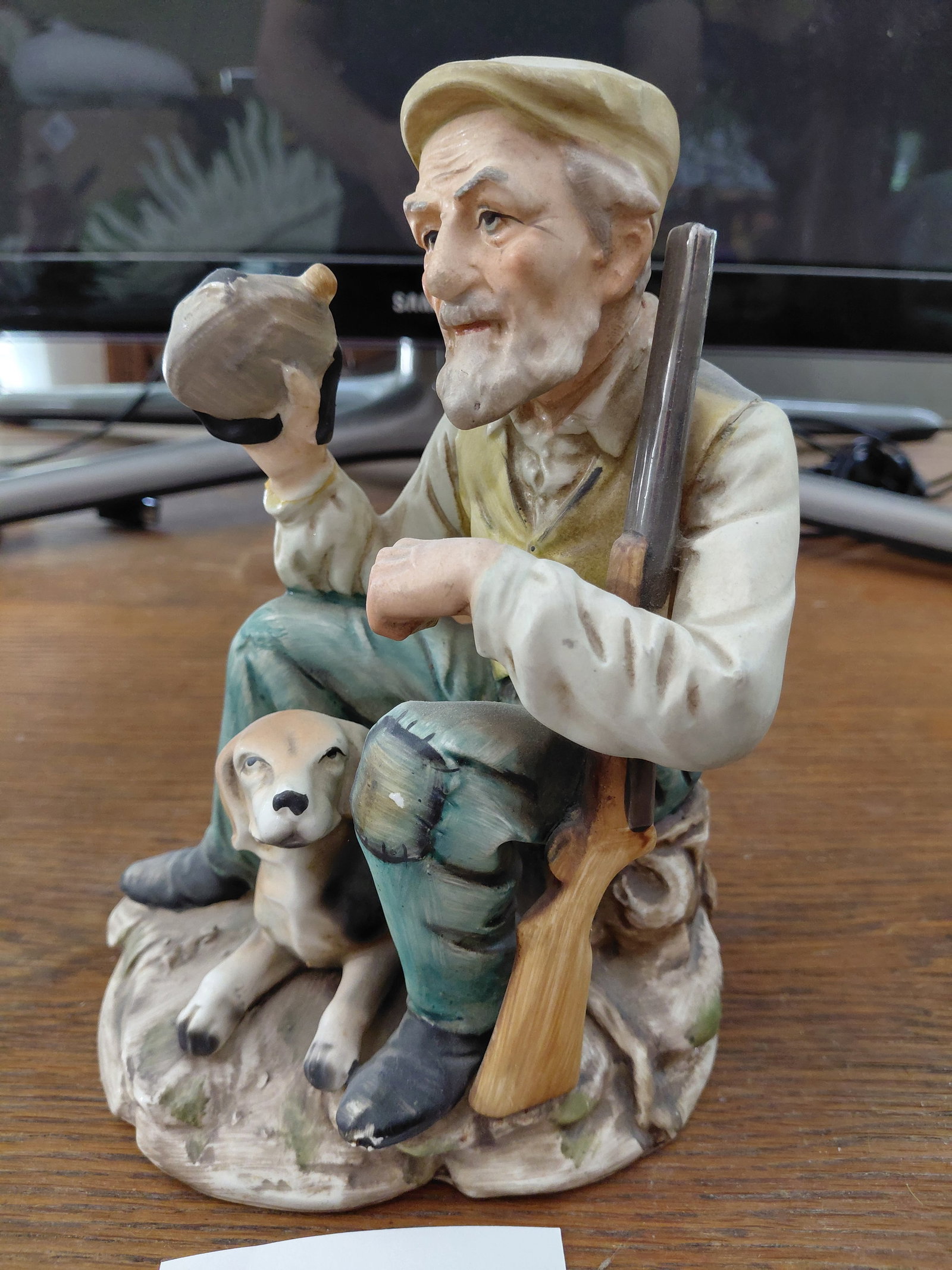 Norleans (tag missing) Porcelain Statue Hunter with Dog: Norleans (tag missing) Porcelain Statue Hunter with Dog