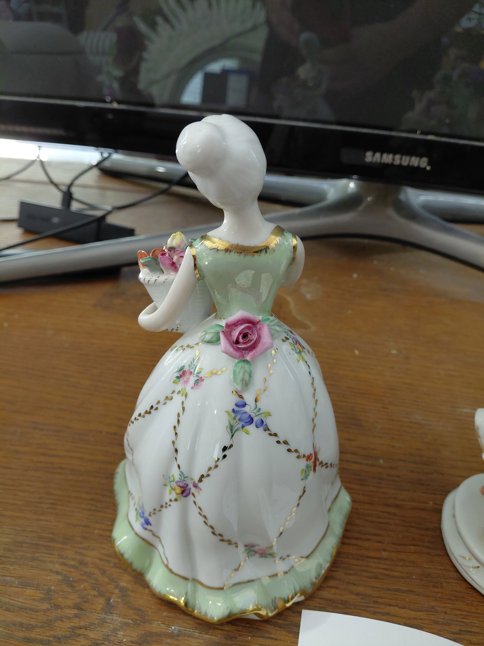 Pair of Porcelain Statues - 9