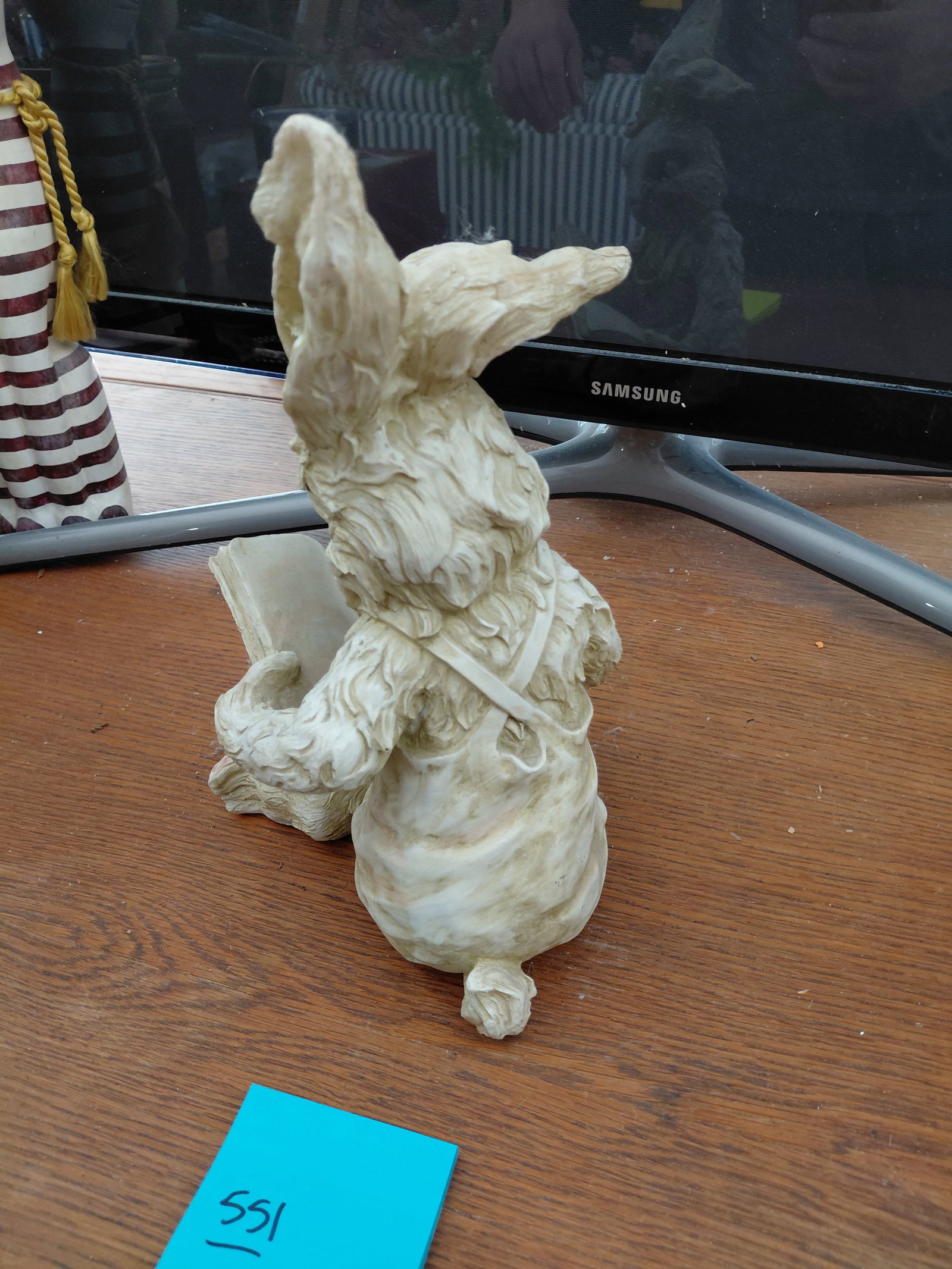 Resin Statue Rabbit Reading Book - 4