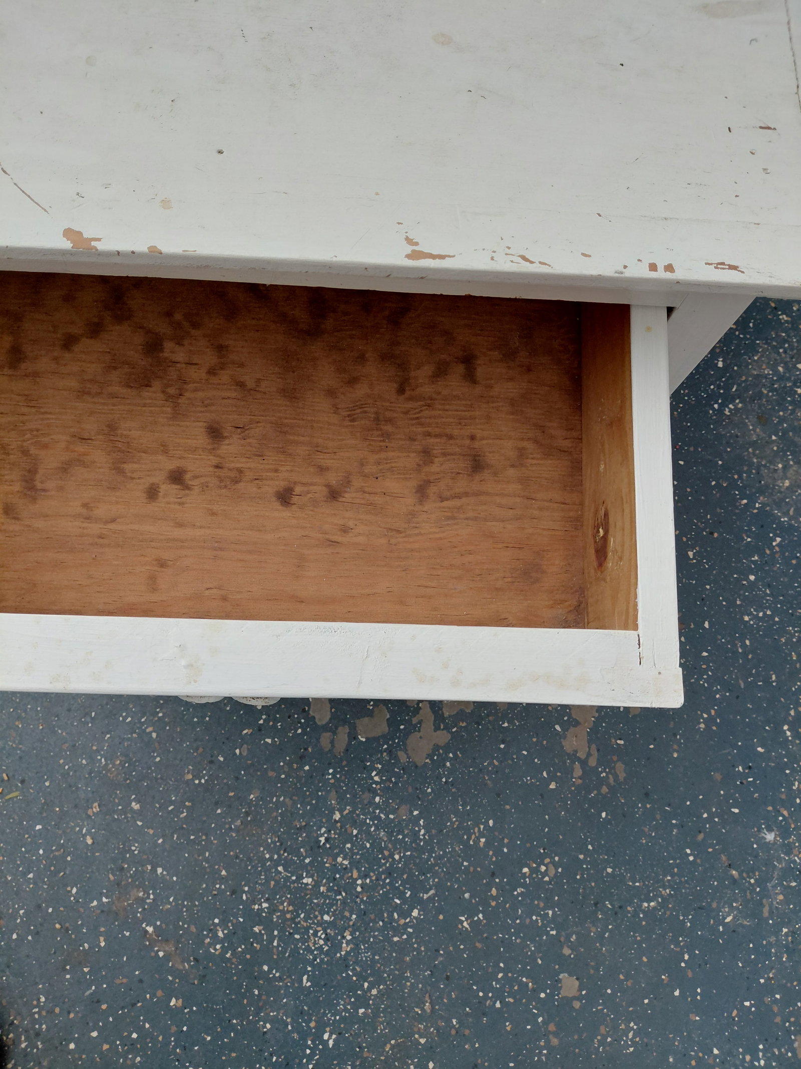 Country Farmhouse Side Table / Cabinet - 6