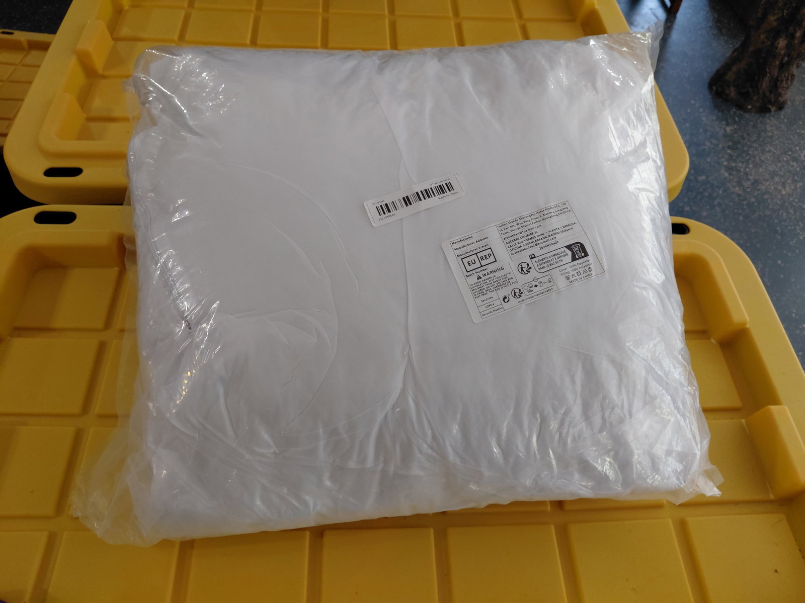 2 NEW Pillow Inserts: 2 NEW Pillow Inserts