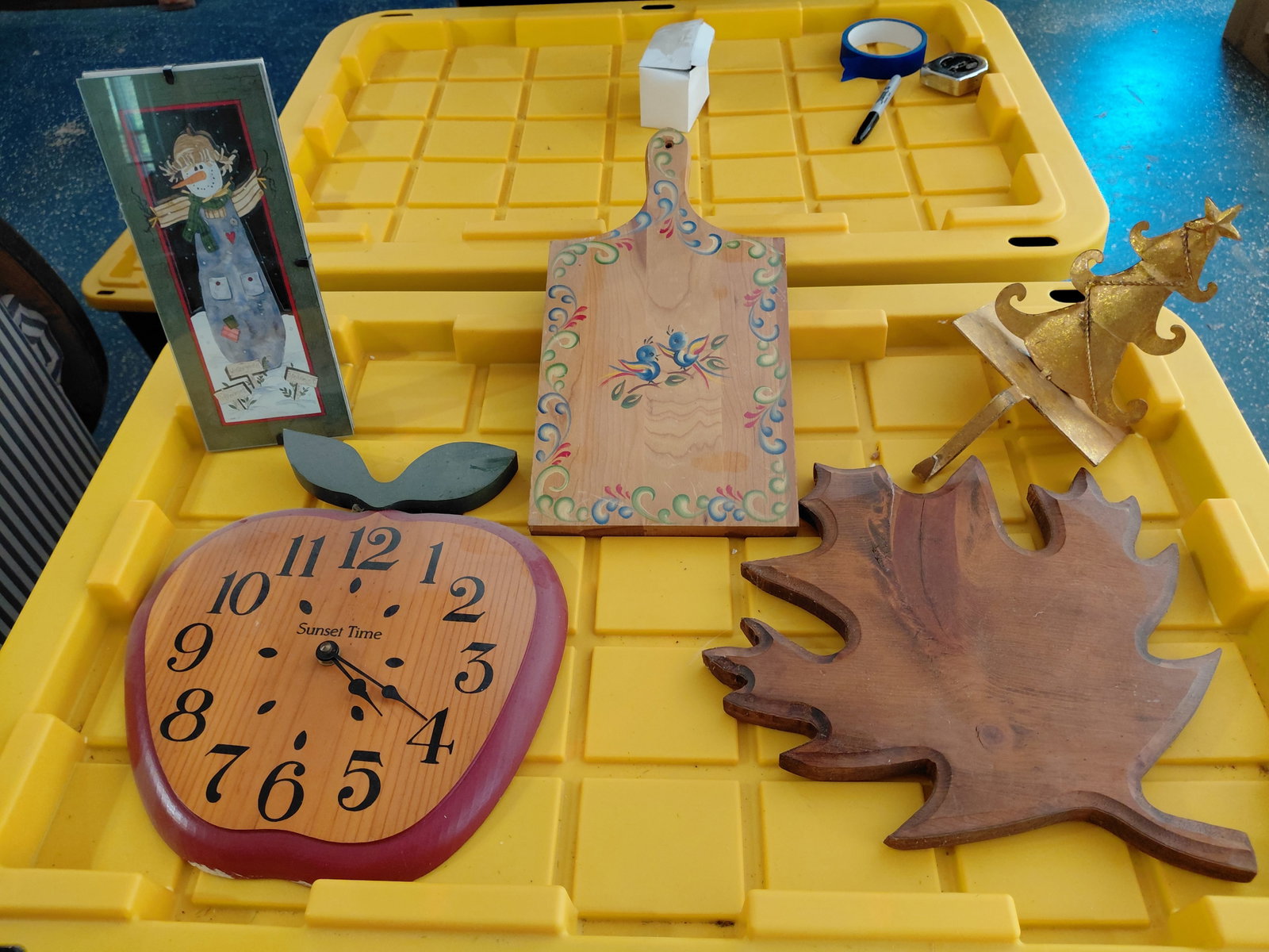 Mixed Lot / Wood Items and Christmas (1 of 8)