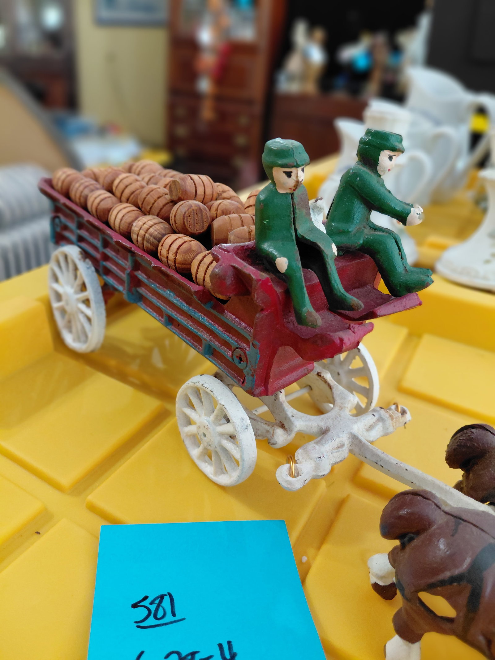 Large Cast Iron Clydesdale Horse Beer Wagon/ Complete with Barrels / - 2