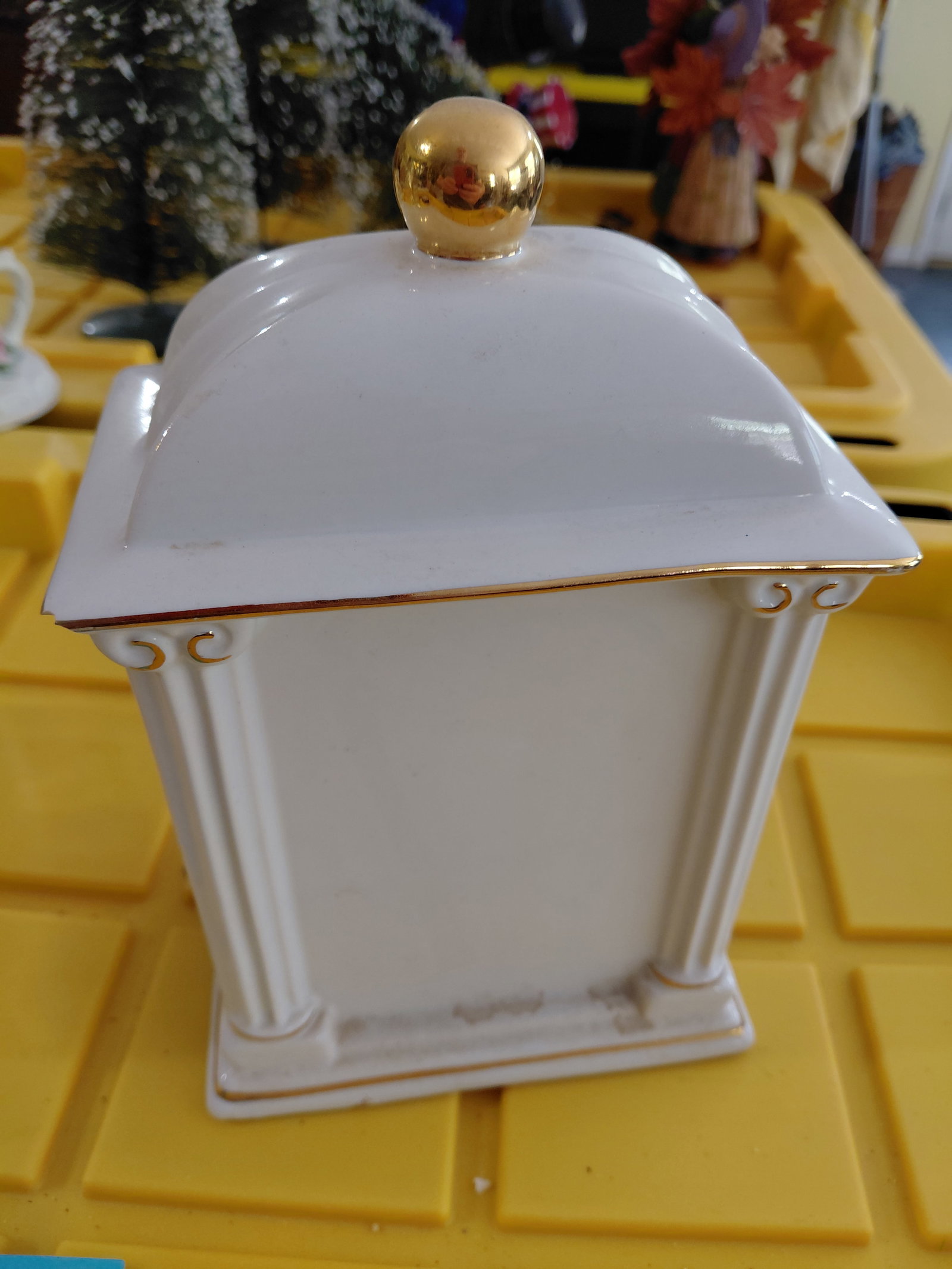 Pair of Clocks / Untested as seen - 6