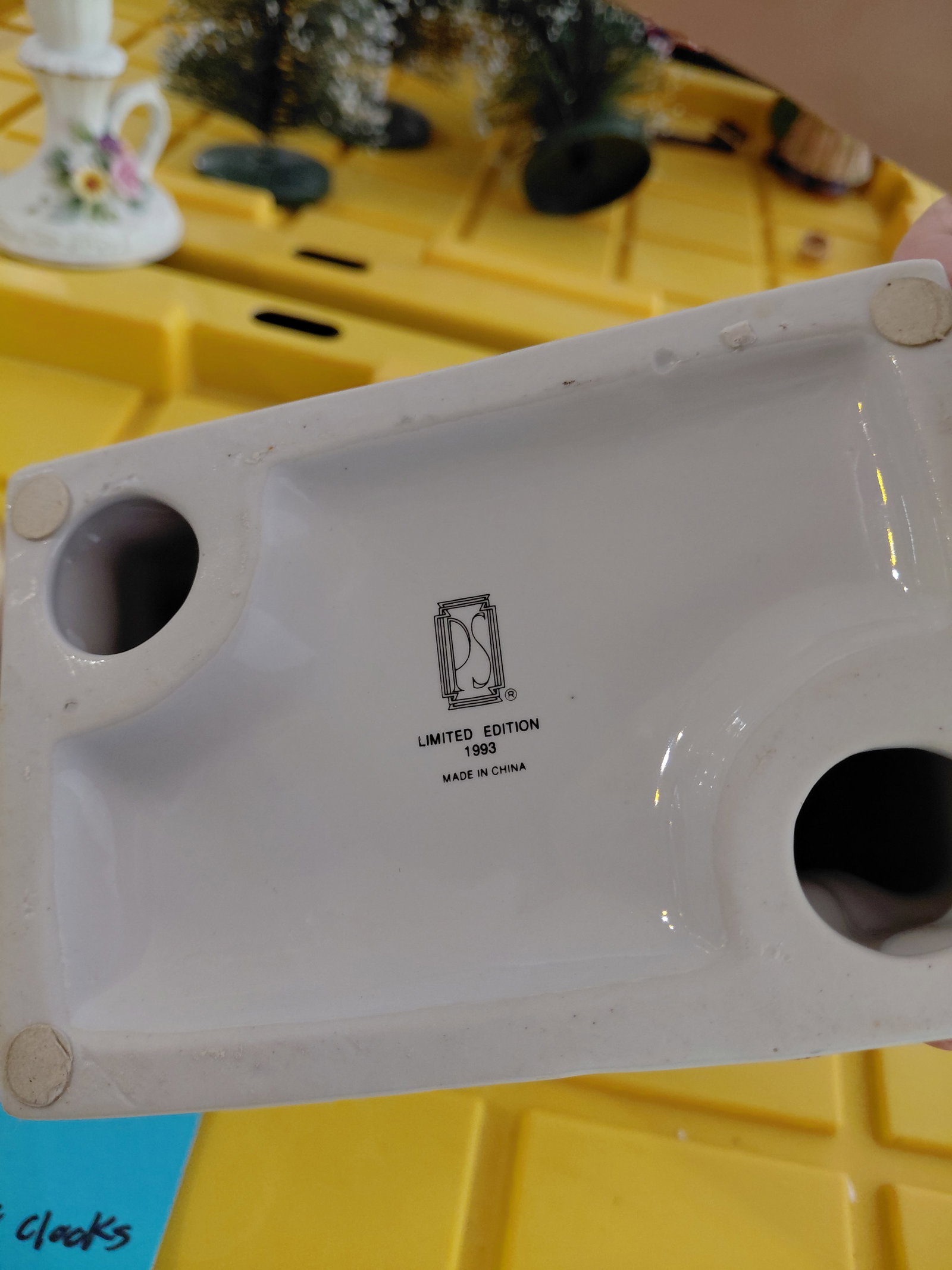 Pair of Clocks / Untested as seen - 8