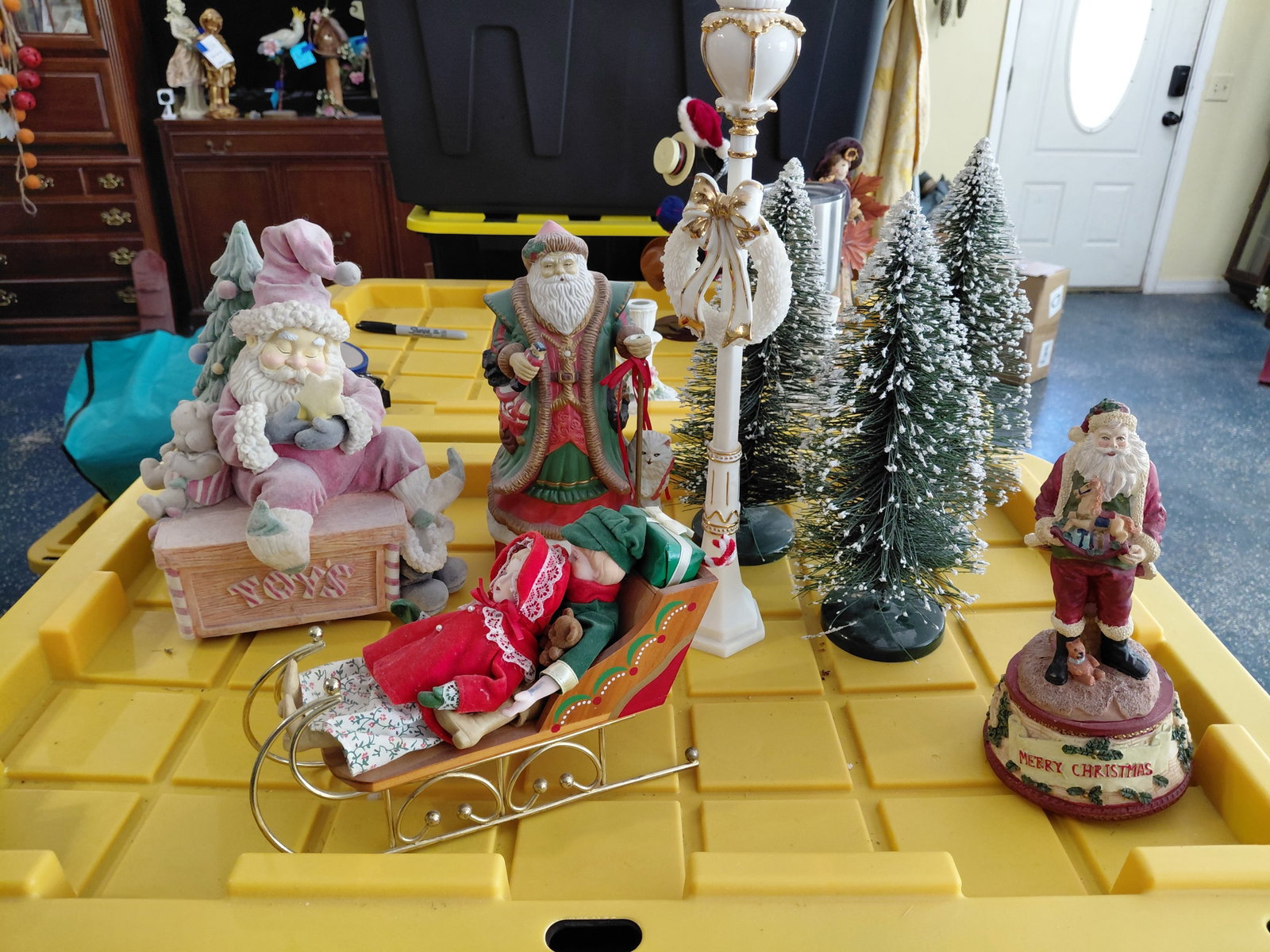 Lot of Christmas Decorative Items / Musical Ones Work (1 of 10)