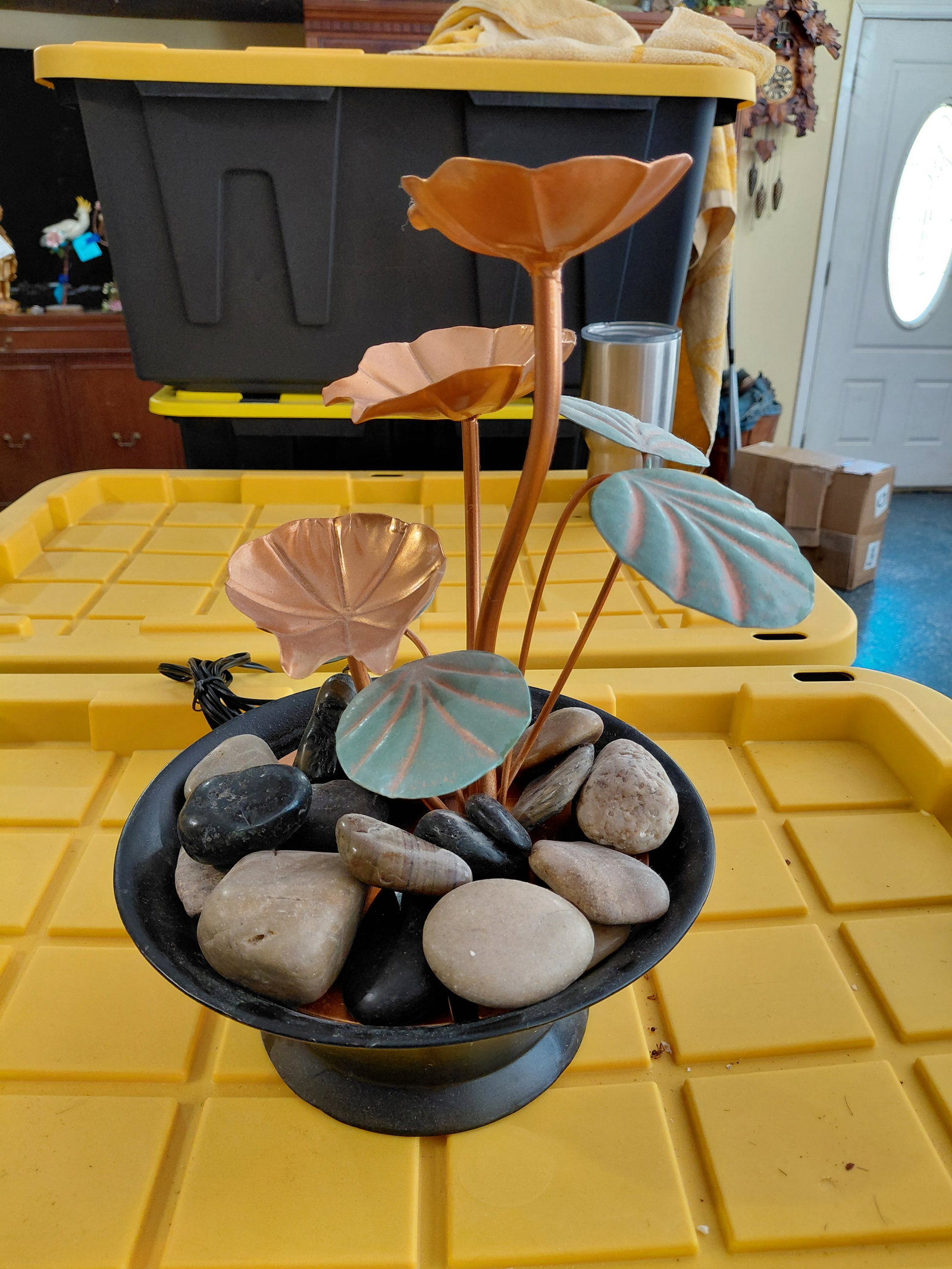 NEW Table Top Waterfall / untested (1 of 4)