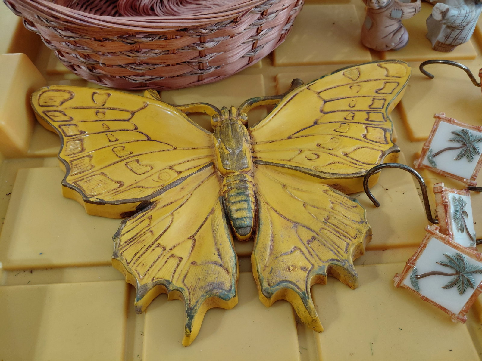 Large Decorative Lot - 2