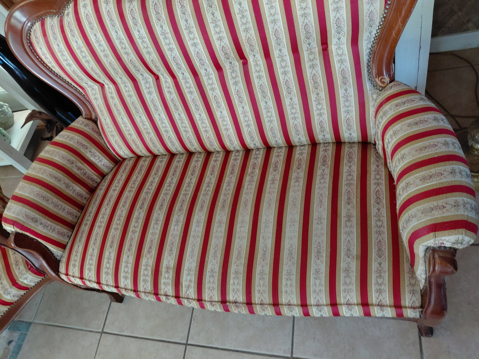 Contemporary Parlor Set / As seen - 5