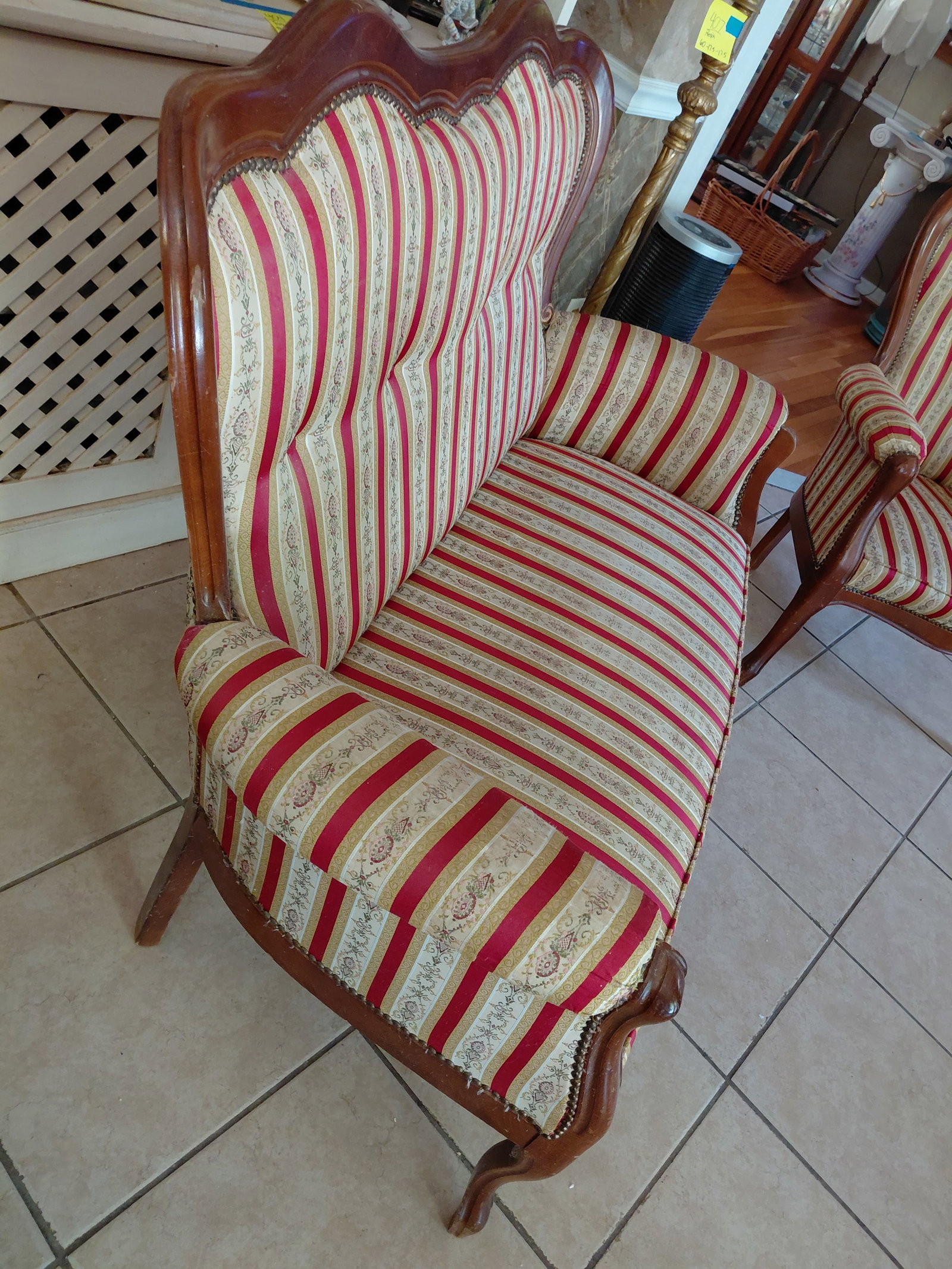 Contemporary Parlor Set / As seen - 8