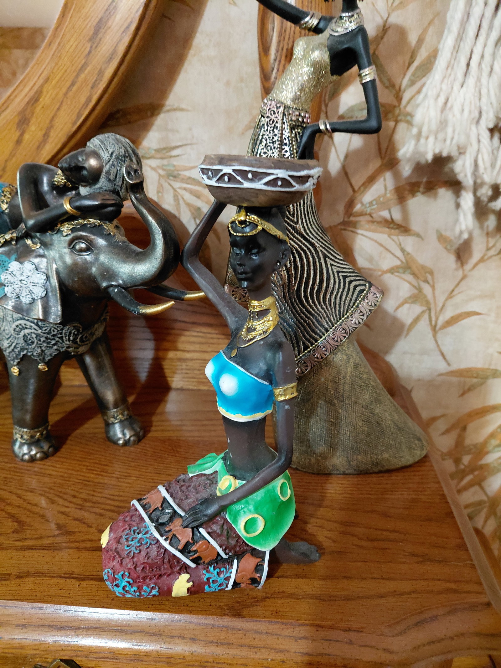 Lot of Resin African Statues - 4