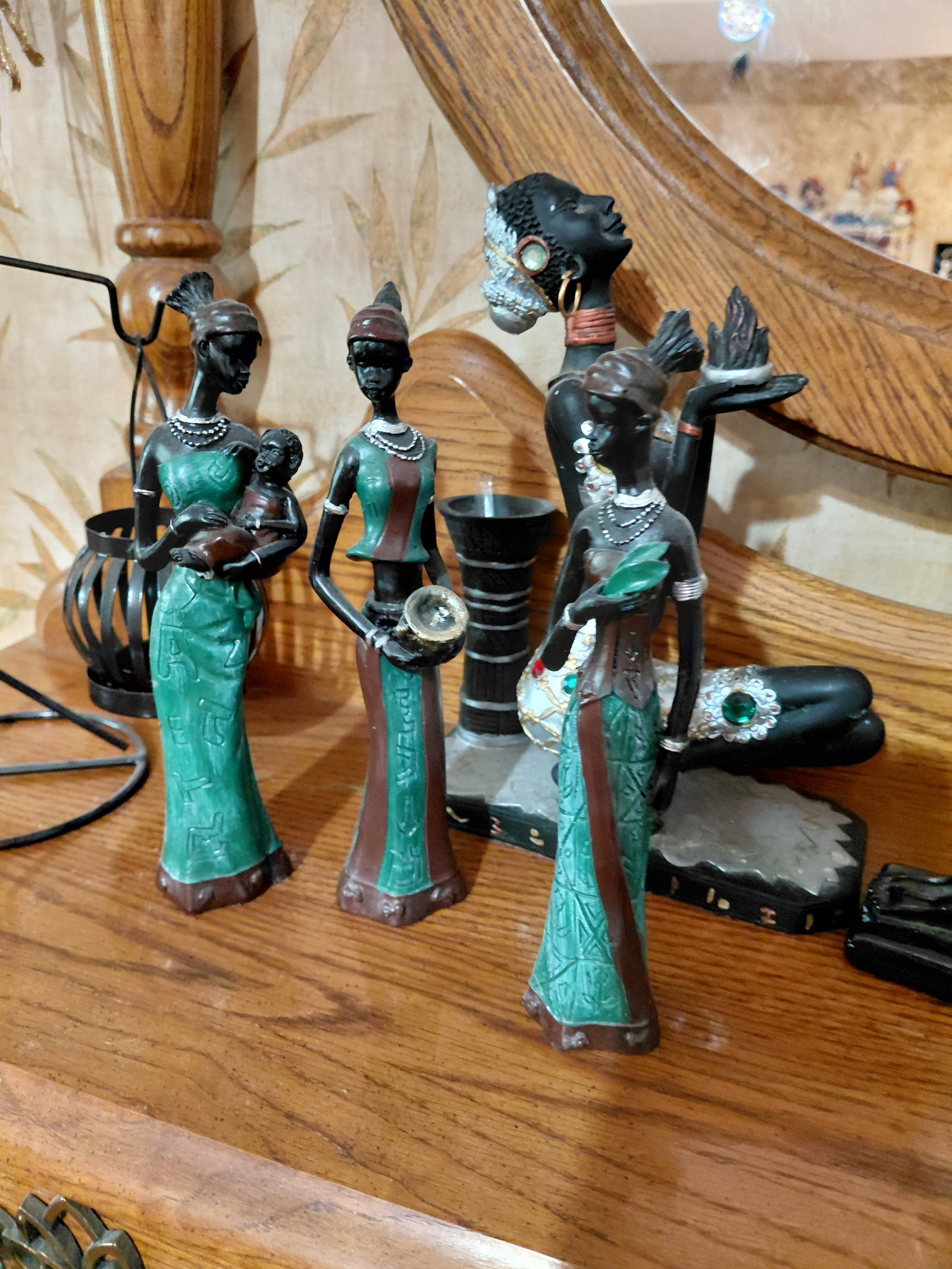 Lot of Resin African Statues - 7