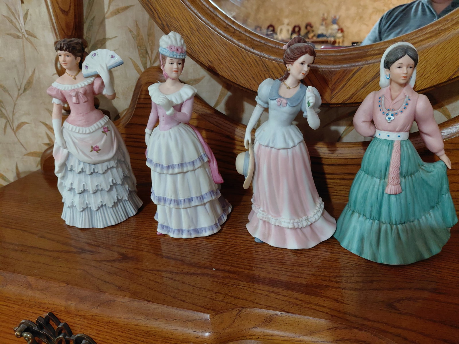 Lot of 4 Woman Figurines (1 of 3)