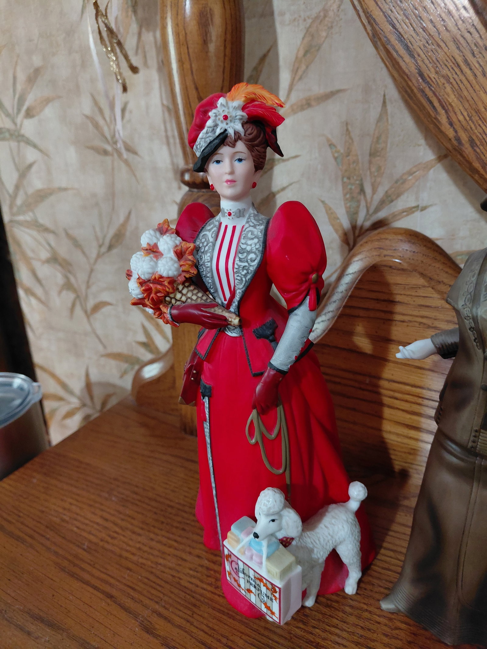 Lot of 4 Women Figurines - 2