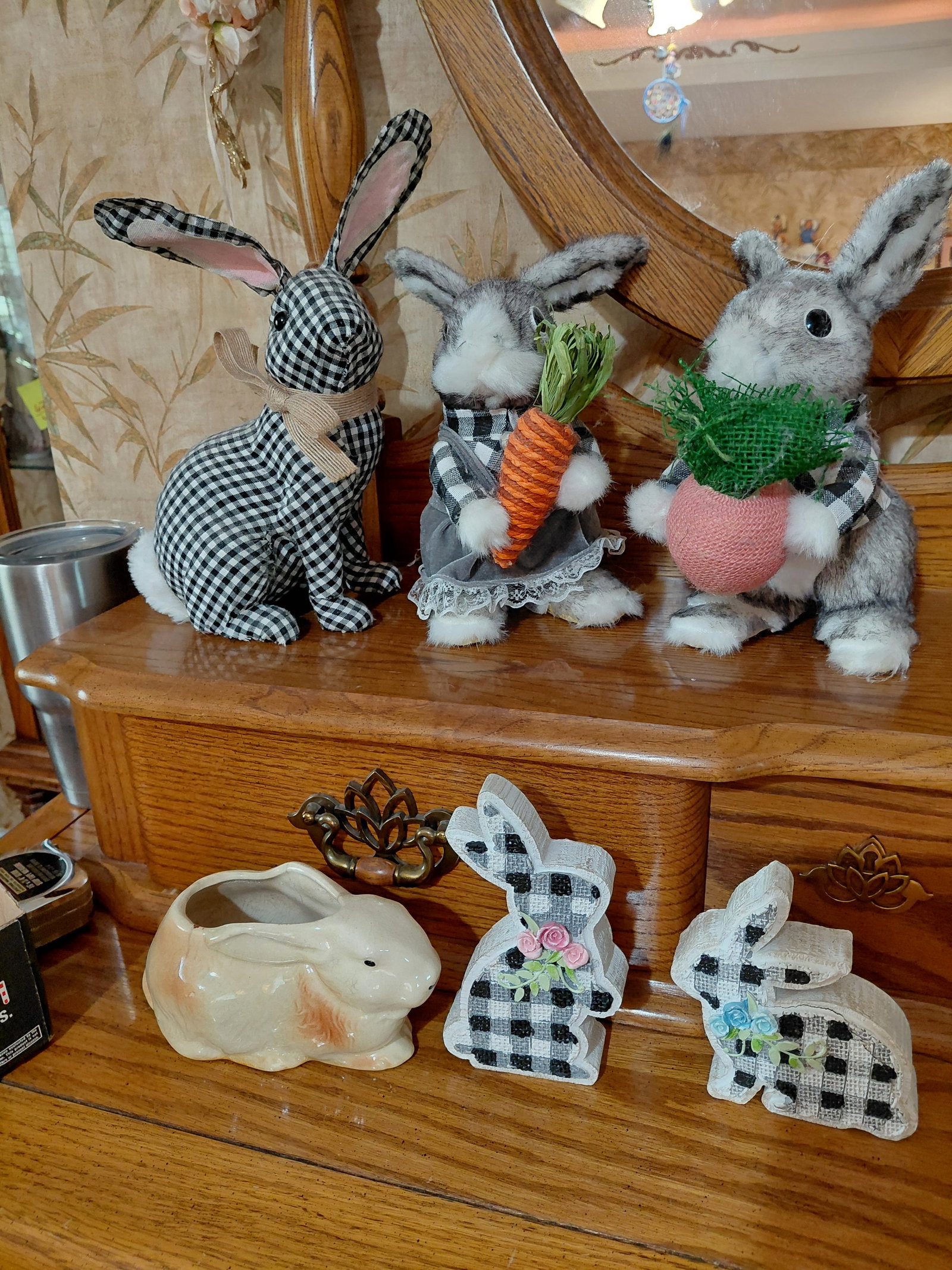 Lot of Decorative Bunny Rabbits (1 of 9)