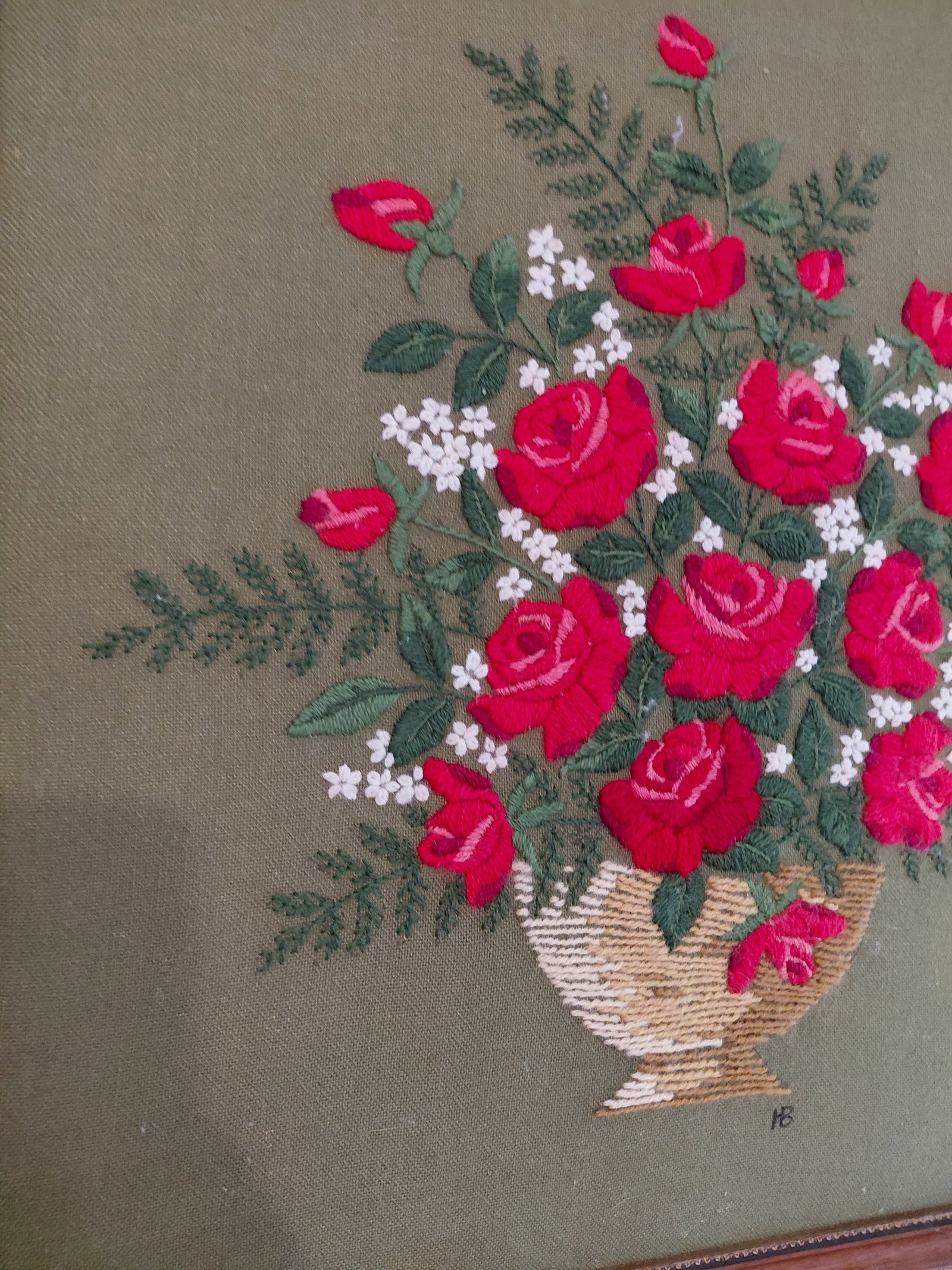 Large Embroidery Framed / Roses - 3