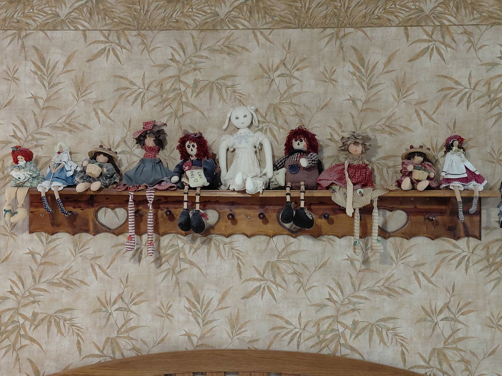 Lot of Shelf Sitter Dools / all seen / shelf not included: Lot of Shelf Sitter Dools / all seen / shelf not included