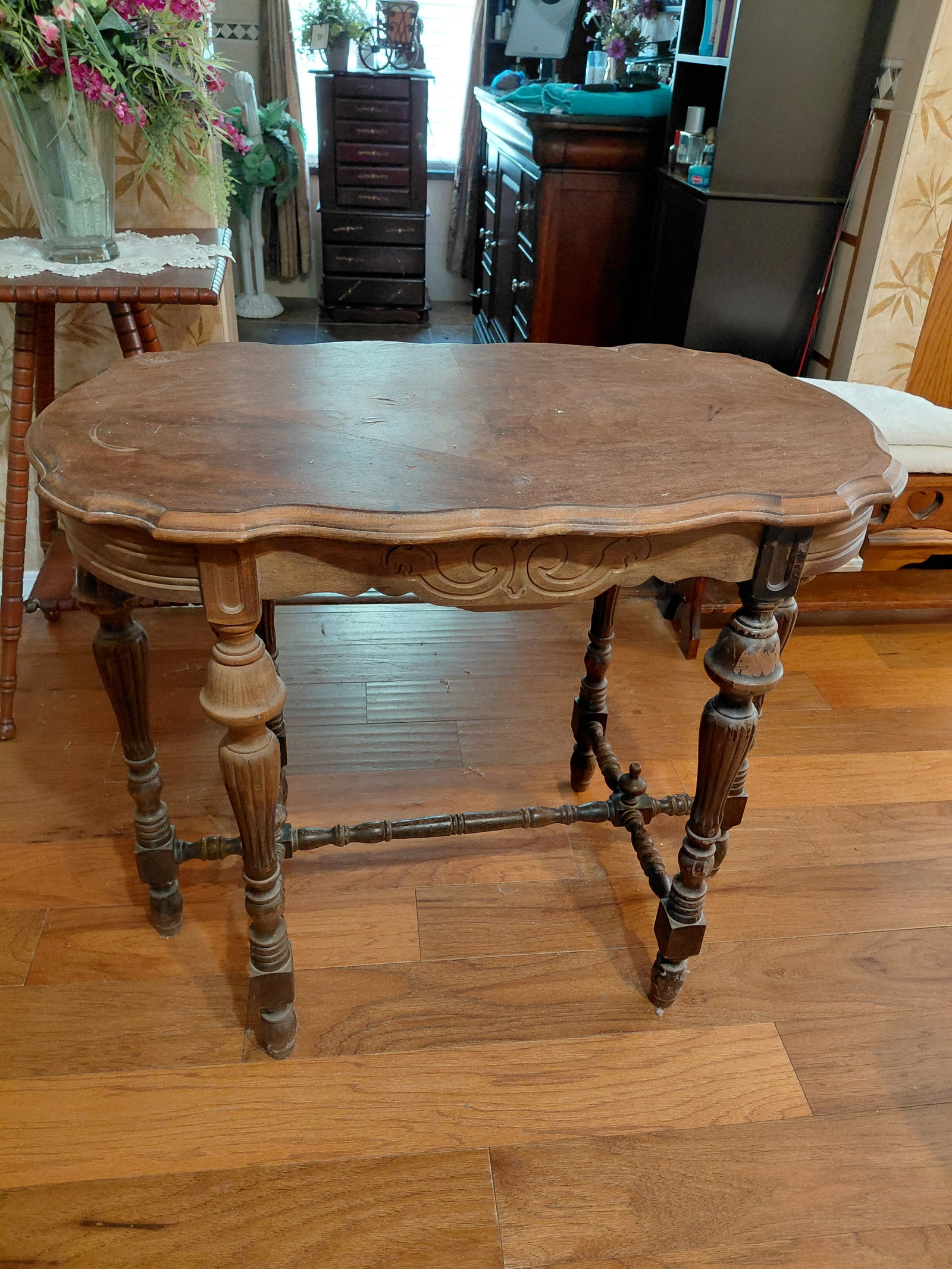 Vintage Walnut Parlor Table / condition issues as seen (1 of 8)