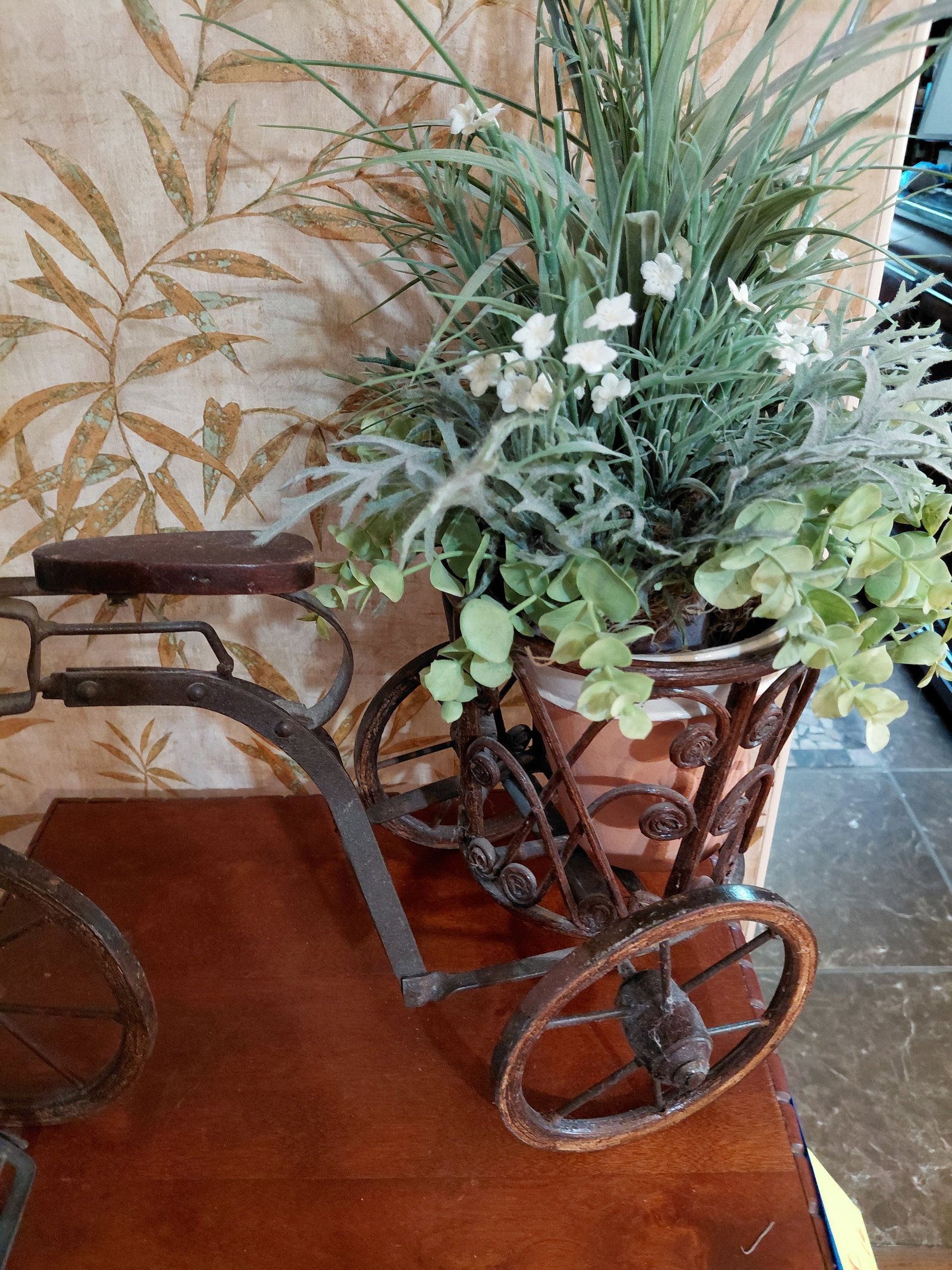Metal Tri Cycle Plant Stand - 4