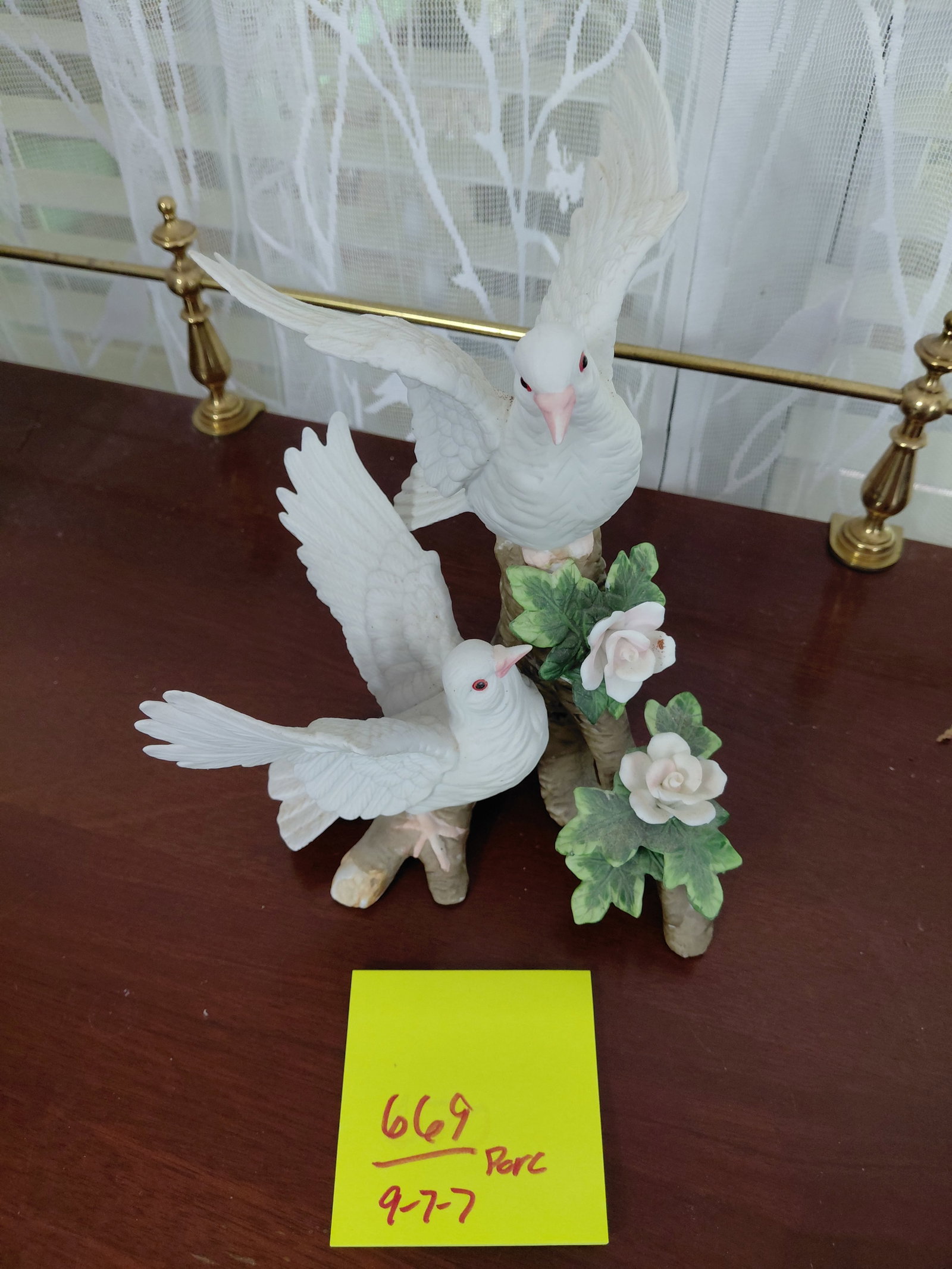 Porcelain Doves Figurine - 2