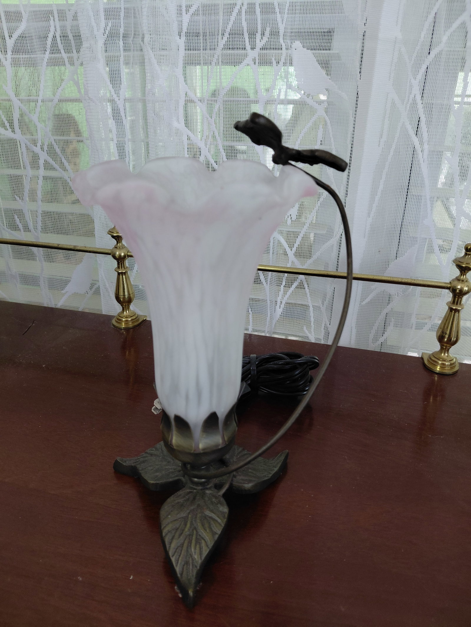 Small Artglass Parlor Lamp (1 of 4)