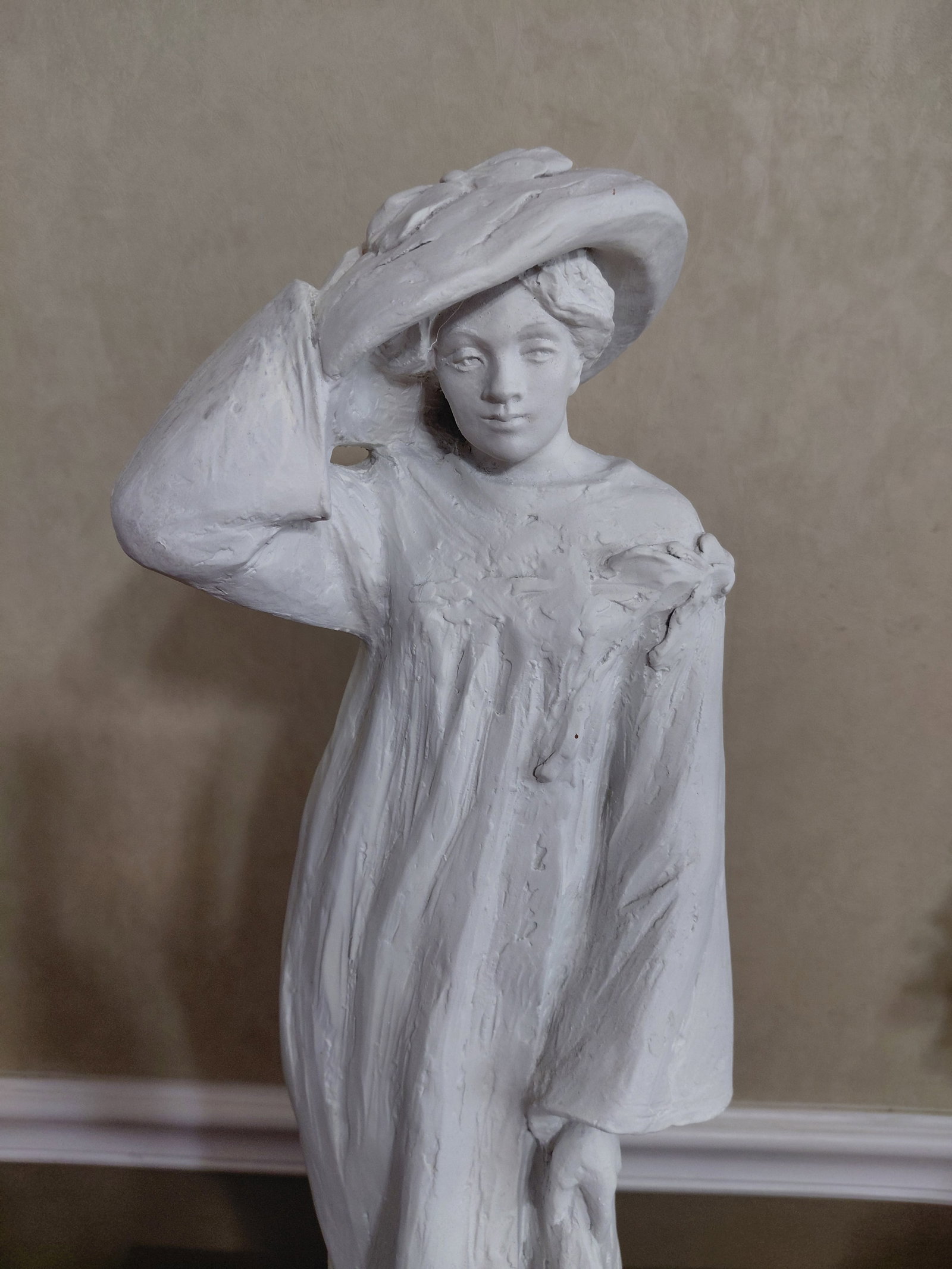 Large Vintage Statue / Windblown by Klara Sever / 1980 Austin Productions / Ceramic - 3