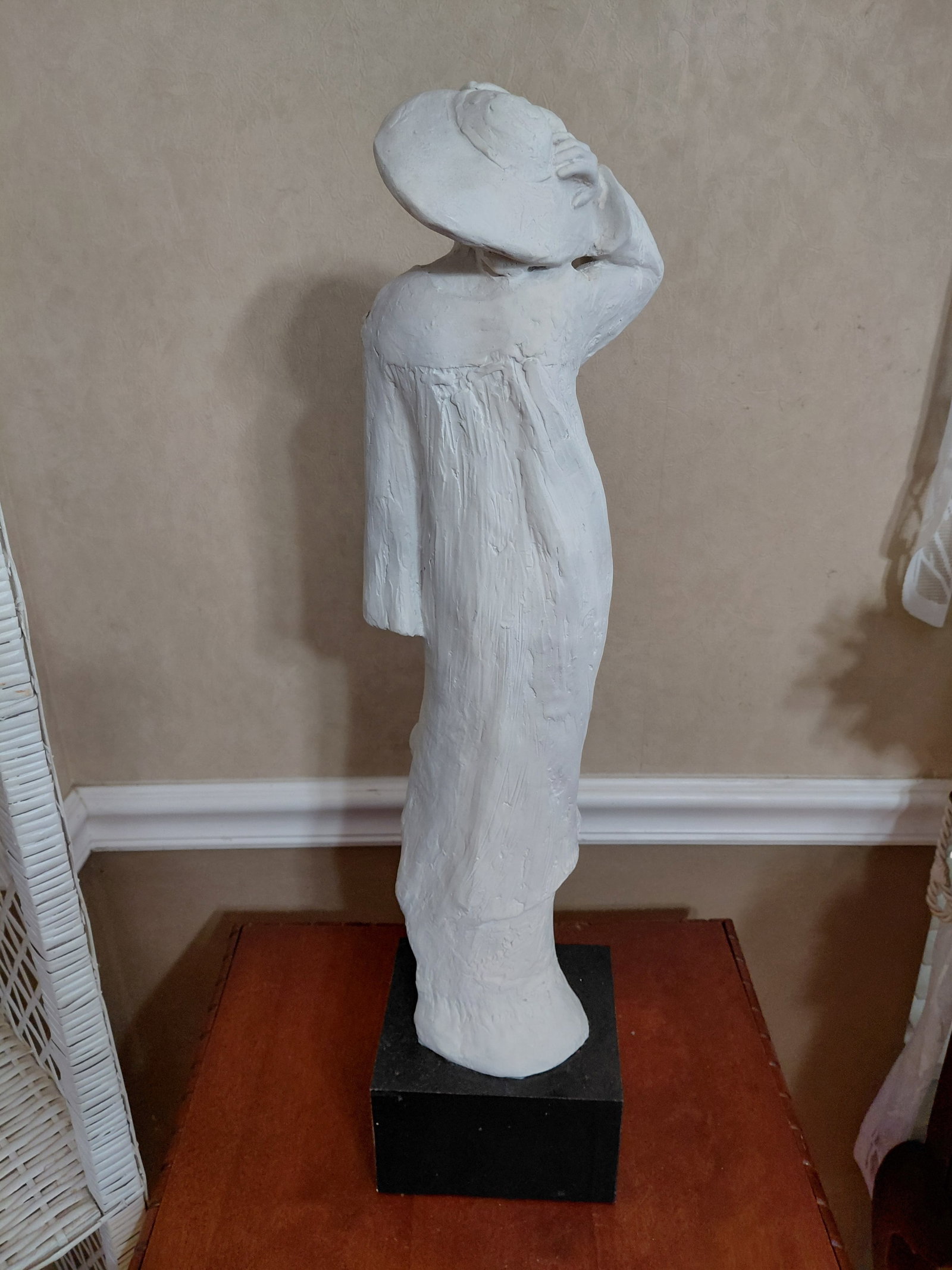 Large Vintage Statue / Windblown by Klara Sever / 1980 Austin Productions / Ceramic - 6
