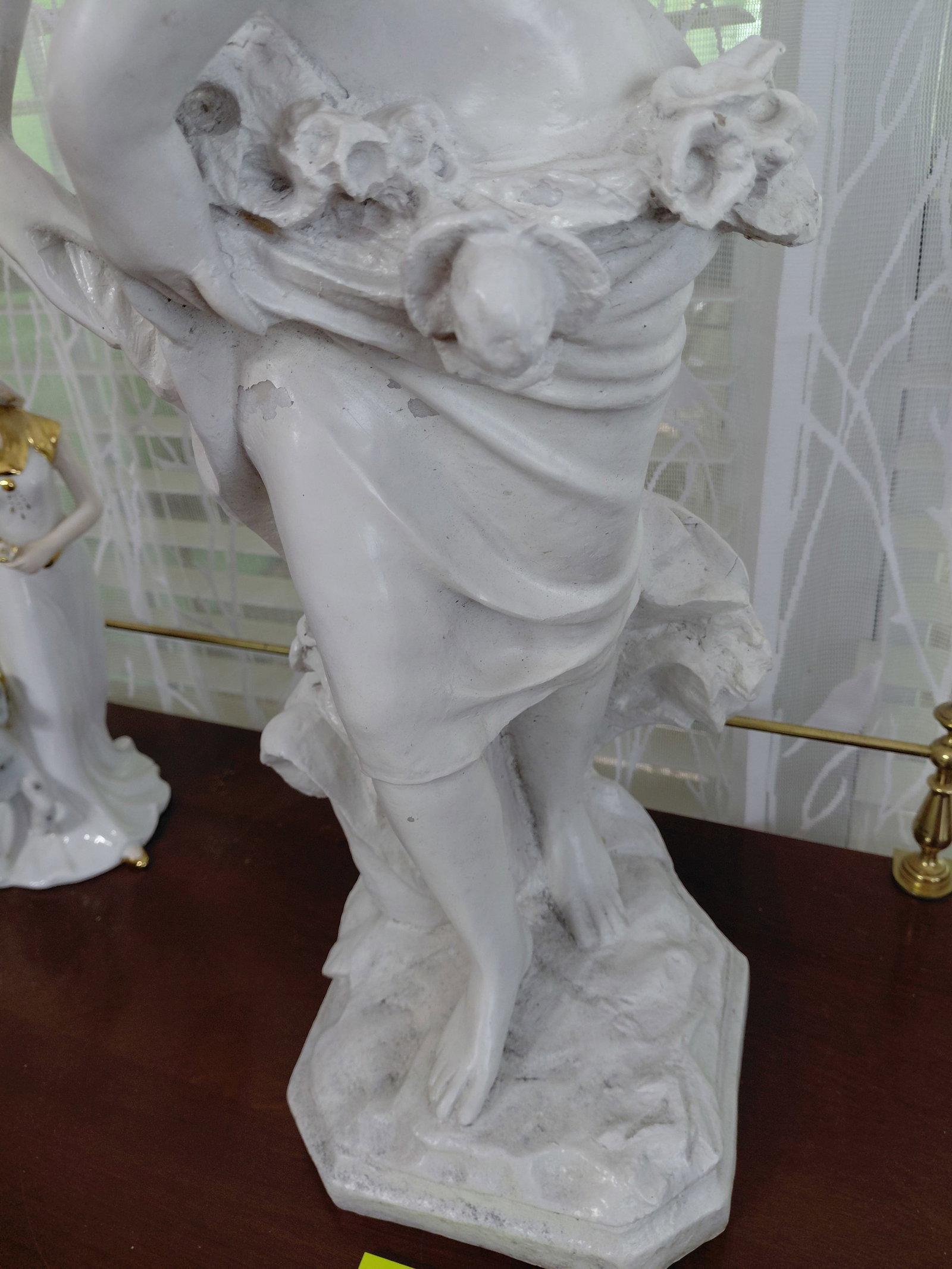 Large Roman Woman Statue / Resin - 4