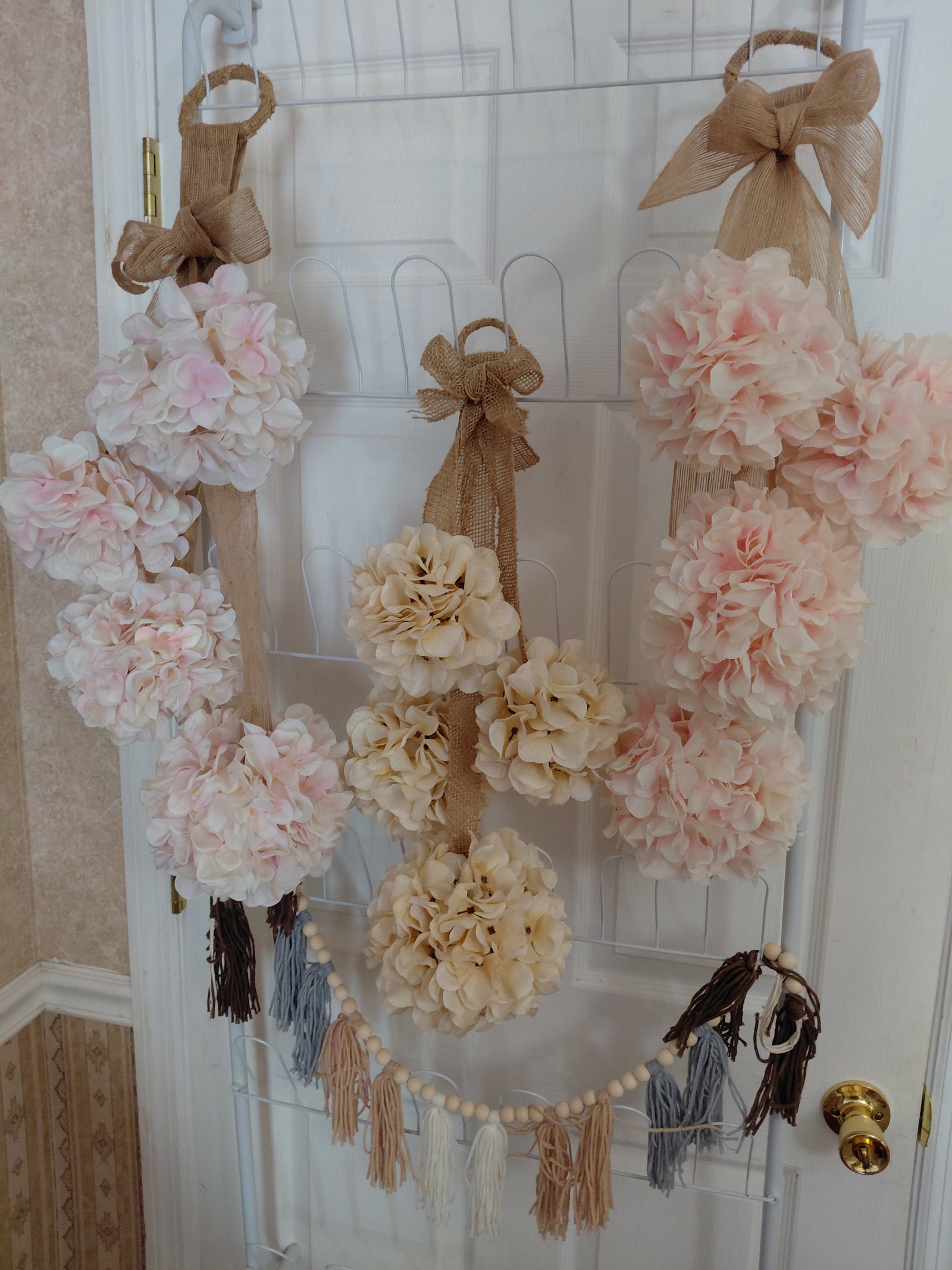 Lot of Hanging Decorative Items (1 of 6)