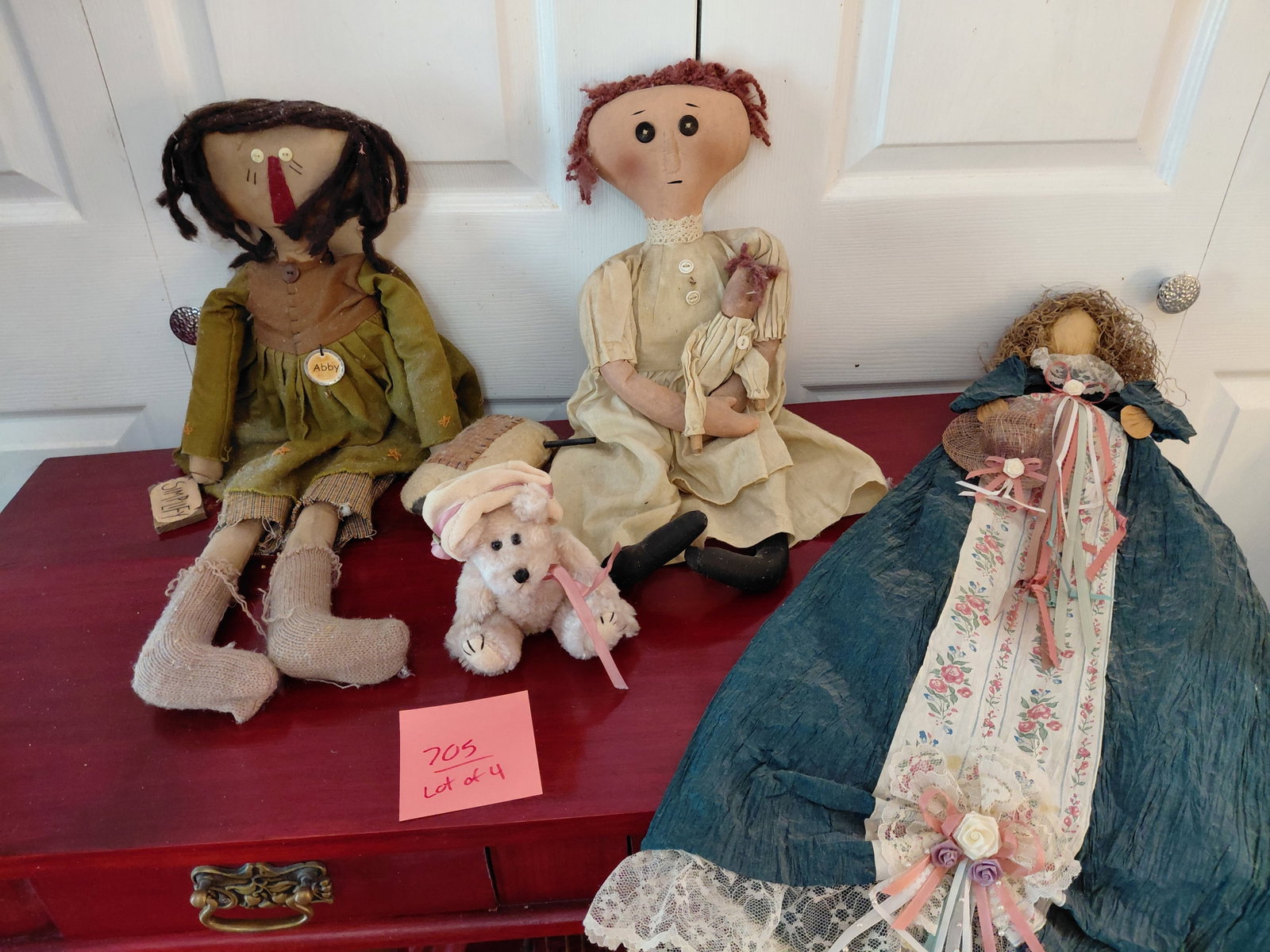Mixed Lot Dolls and Boyd Bear (1 of 6)