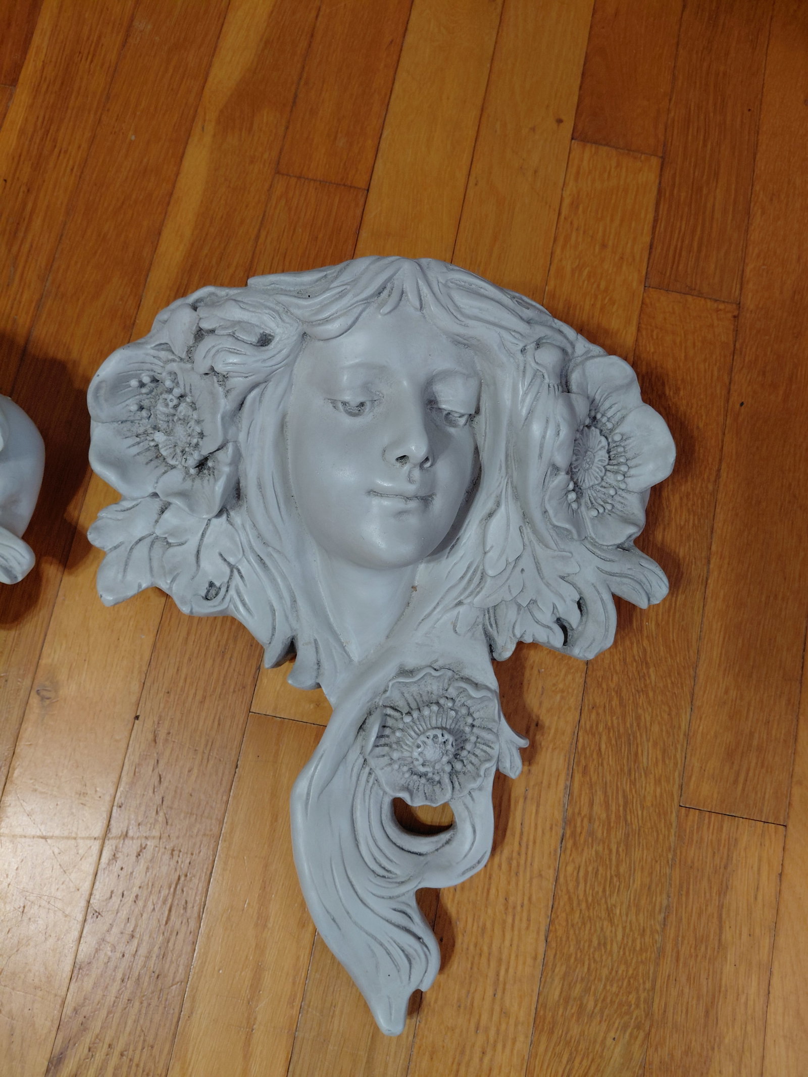 Pair of Wall Sconce Planters / Resin - 3