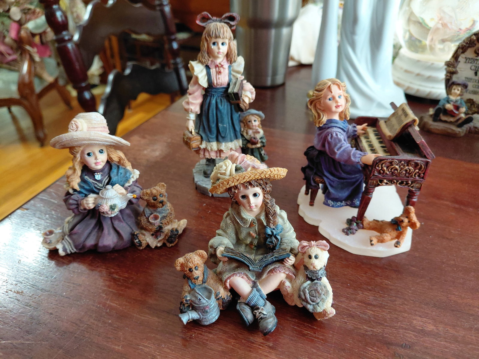 Boyd Bears Yesterdays Child Figures (1 of 11)