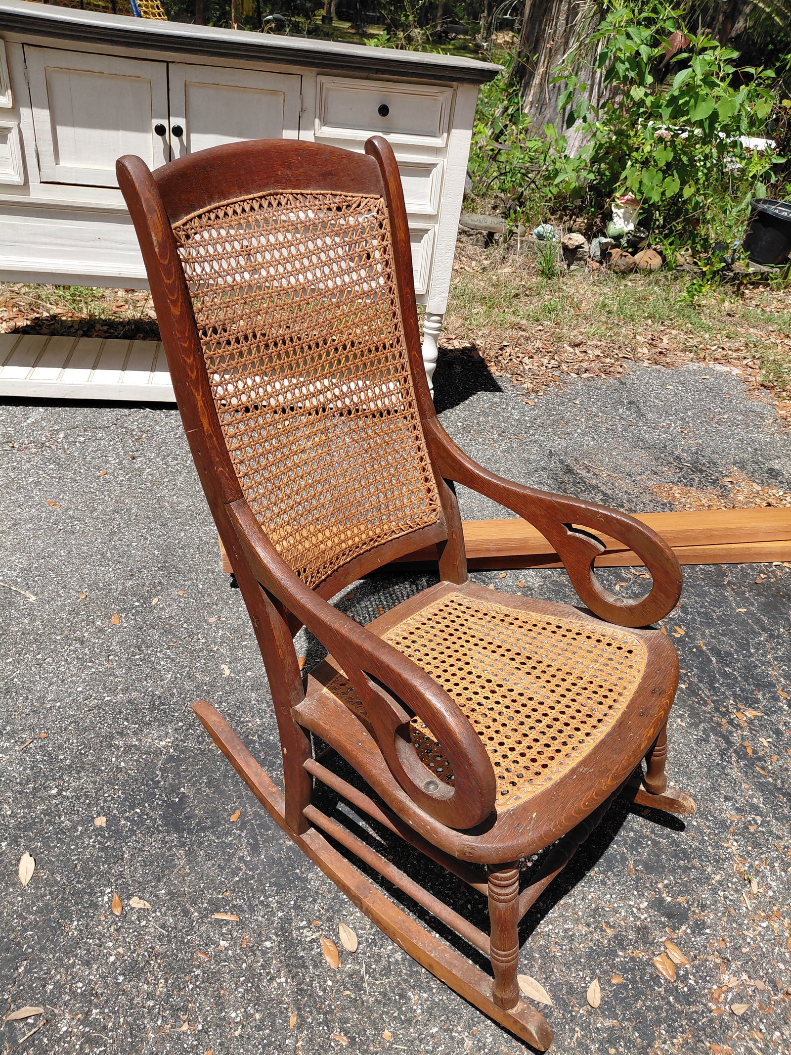 Vintage Rocker with Can Back and Seat (1 of 5)