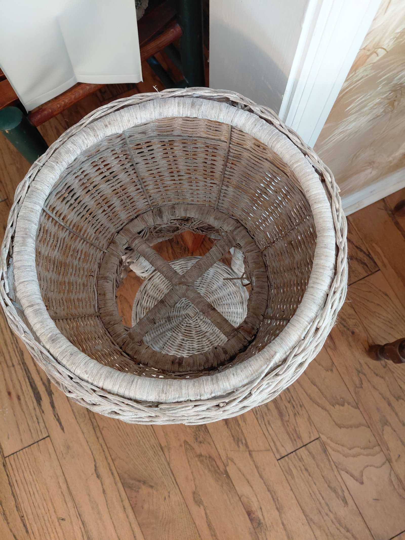 White Wicker Plant Stand - 4