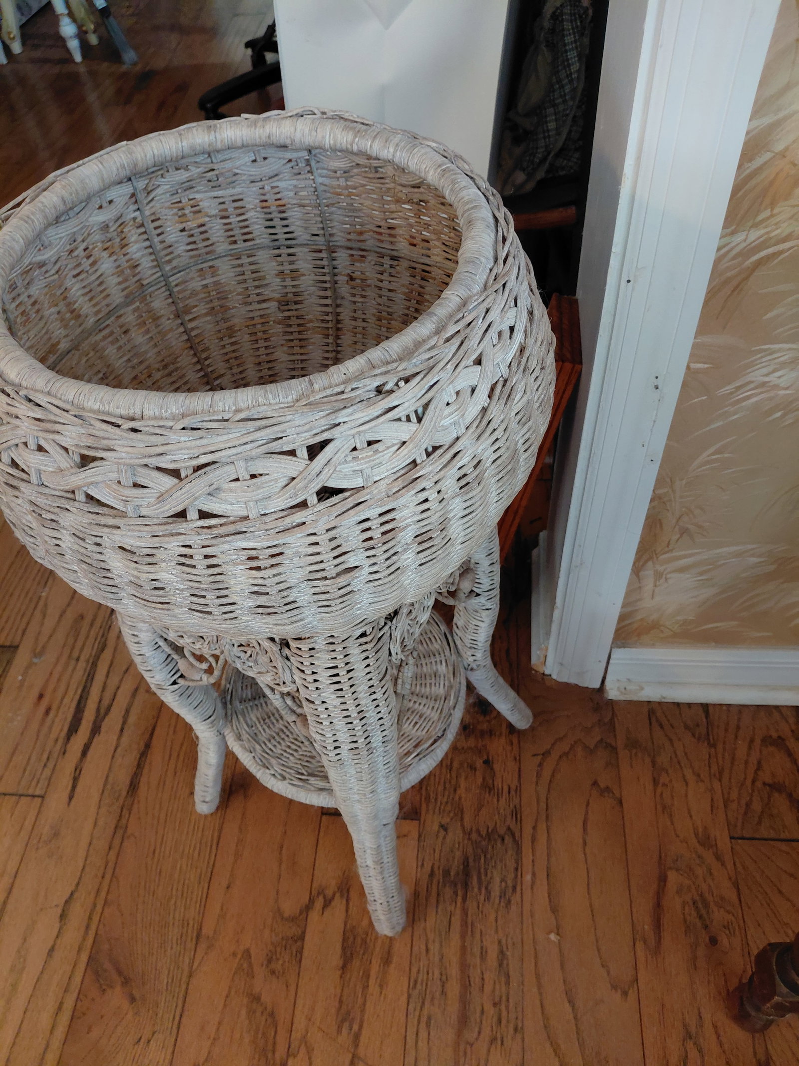 White Wicker Plant Stand - 6