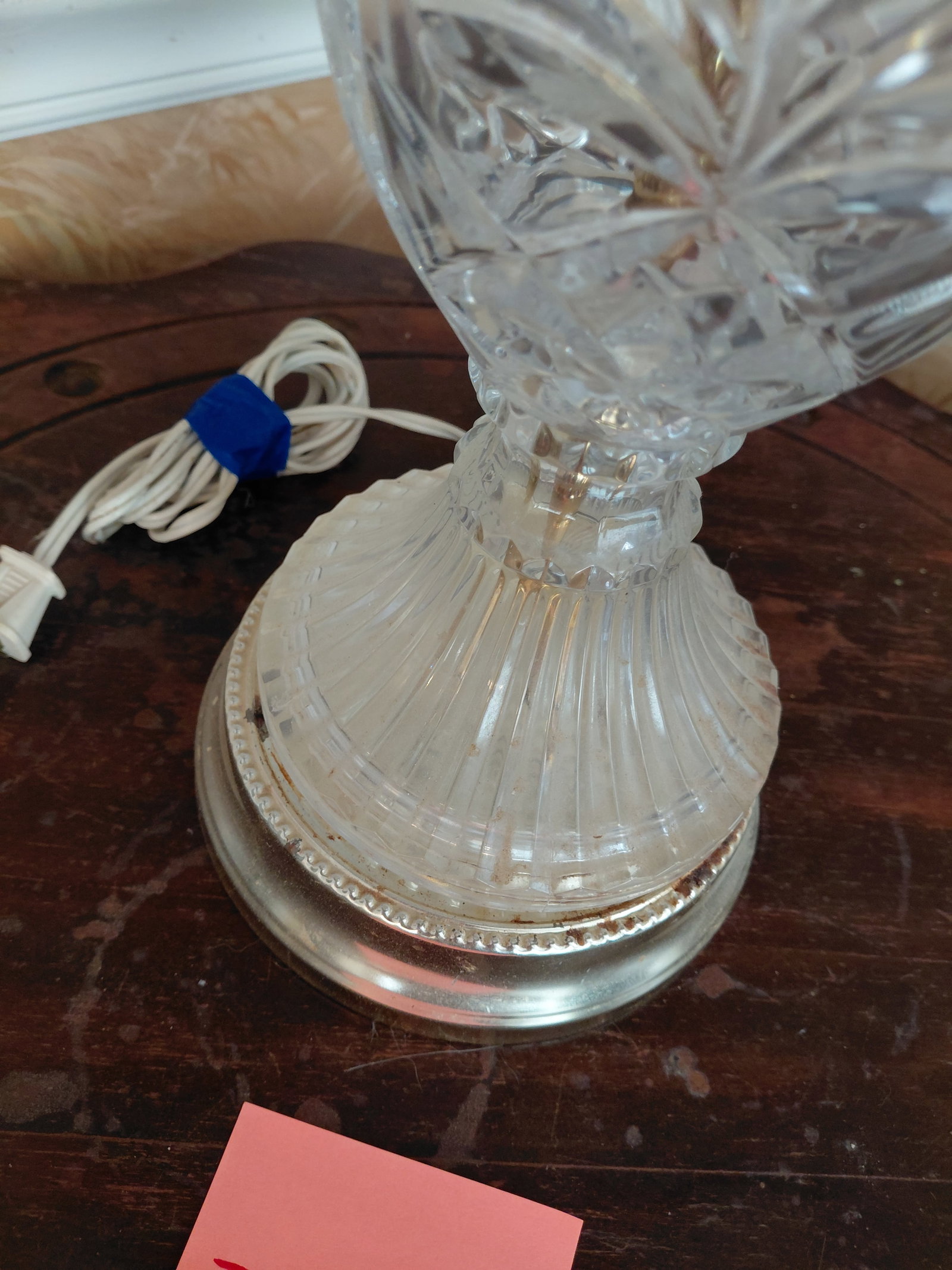 Glass Lamp with ornate Shade - 4