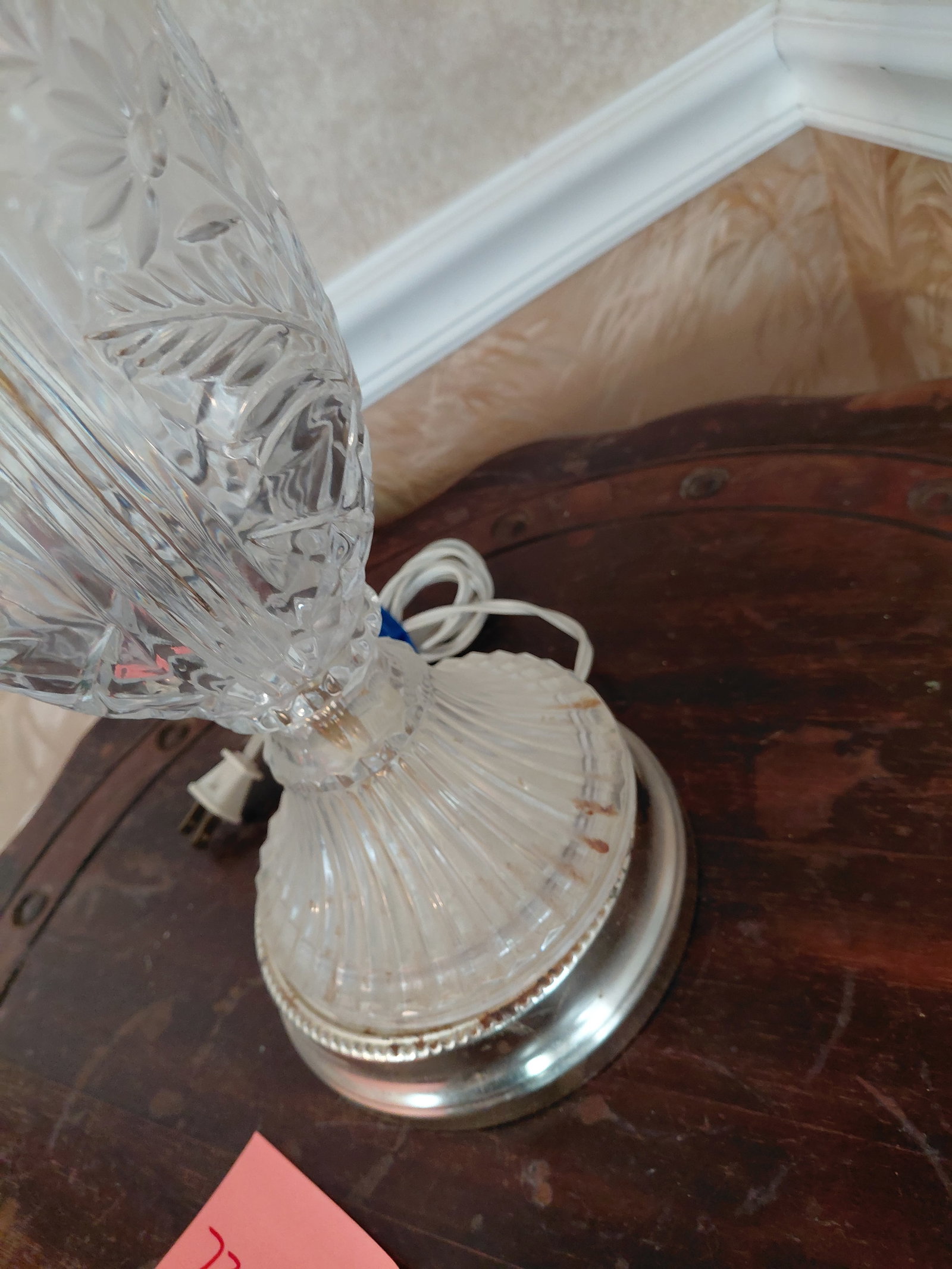 Glass Lamp with ornate Shade - 5