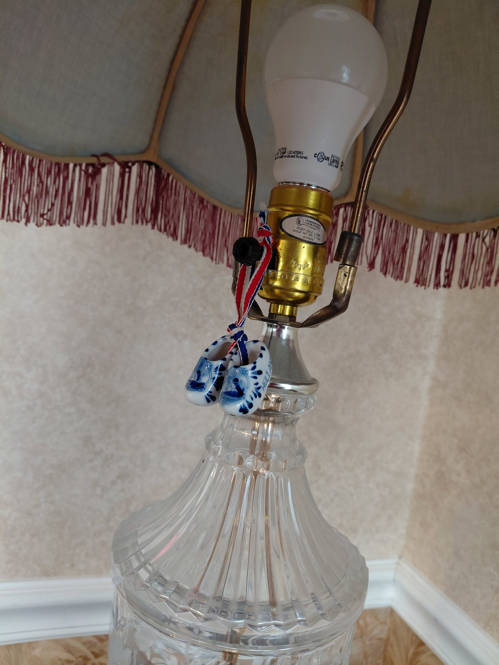 Glass Lamp with ornate Shade - 6