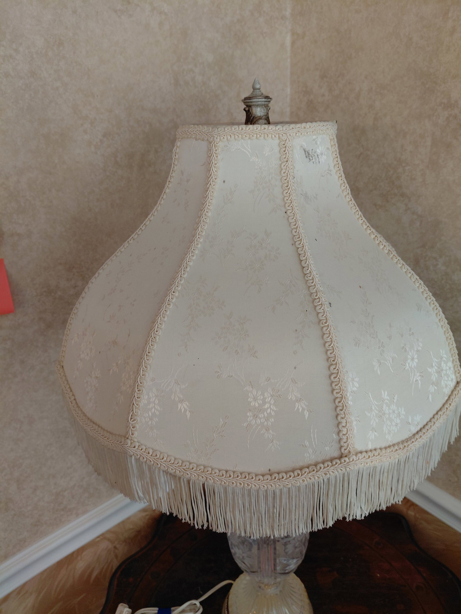 Glass Lamp with ornate Shade - 7