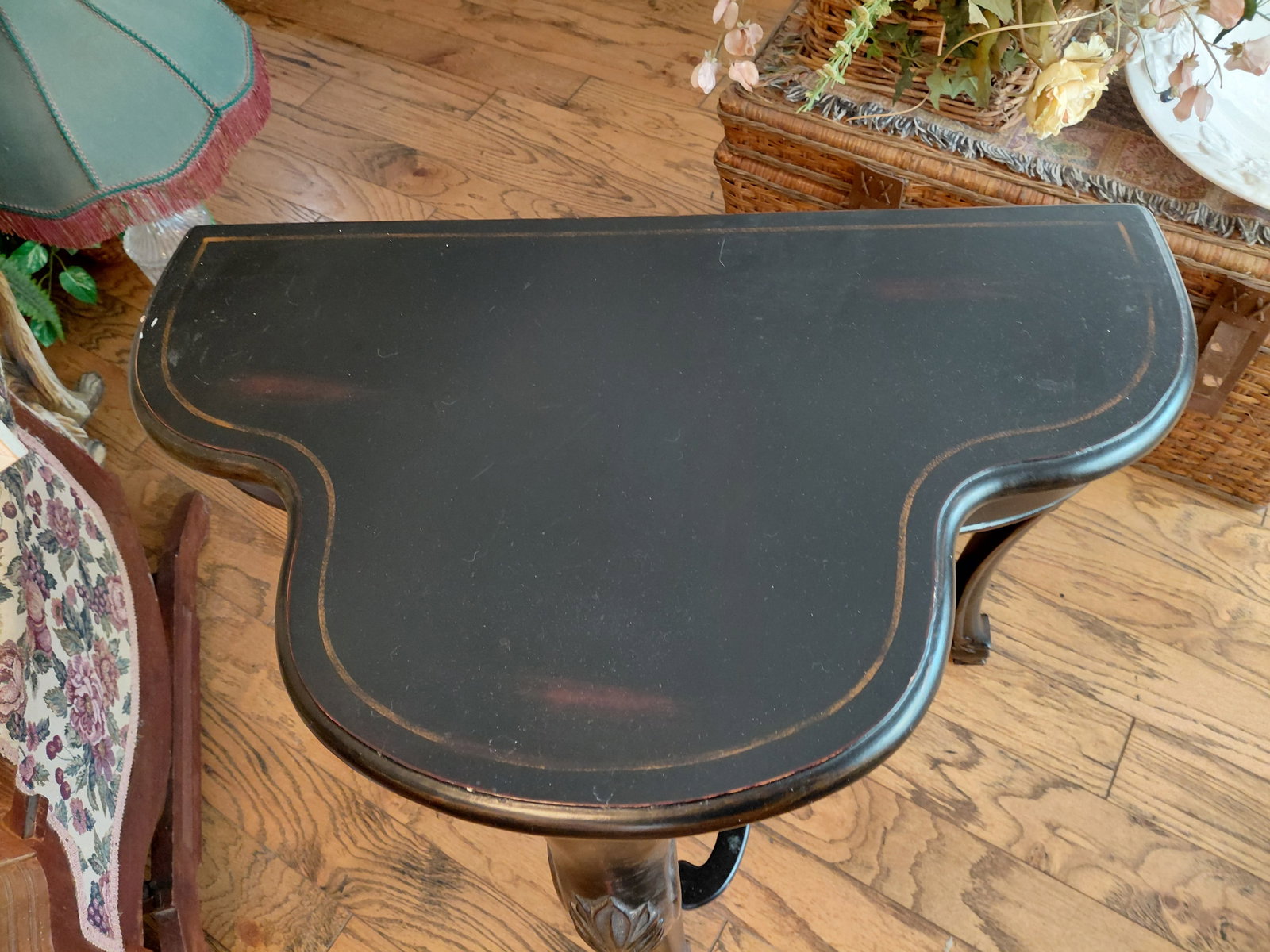 Ornate Conemporary Black Half Moon Entry Table - 3