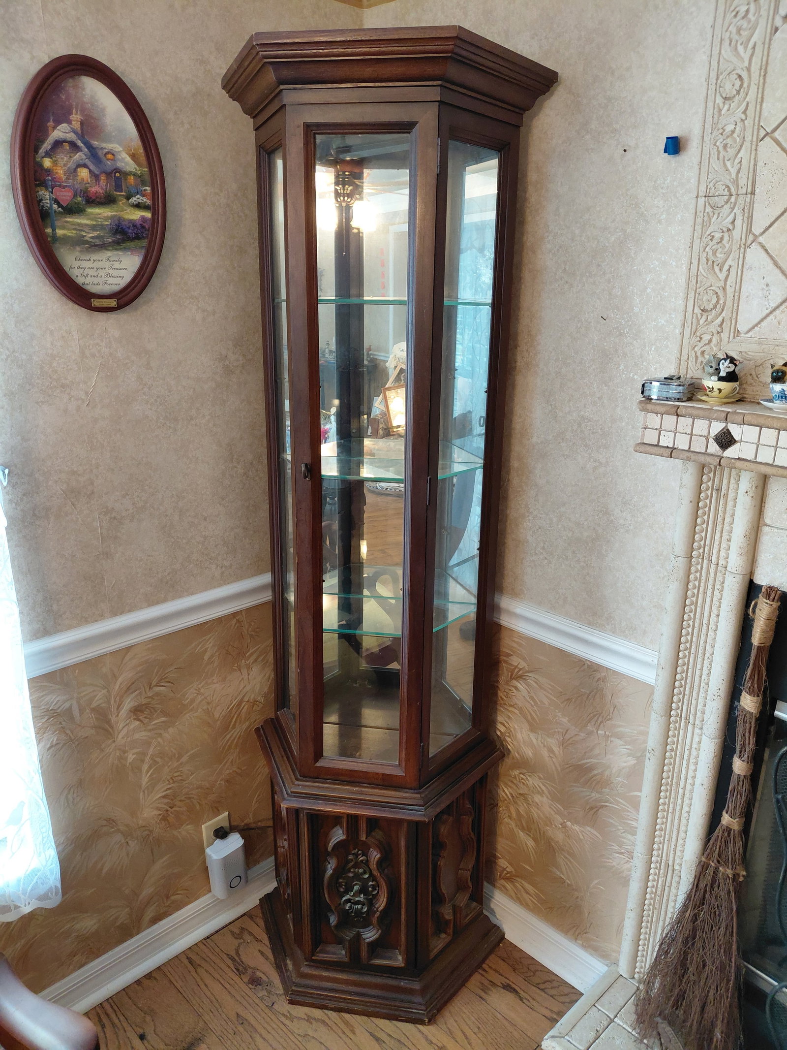 1970s Style Tall Showcase / there is a matching one also being sold seperately: 1970s Style Tall Showcase / there is a matching one also being sold seperately