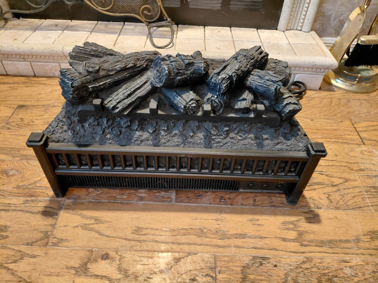 NEW Electric Fireplace Insert / Out of Box Never Used: NEW Electric Fireplace Insert / Out of Box Never Used