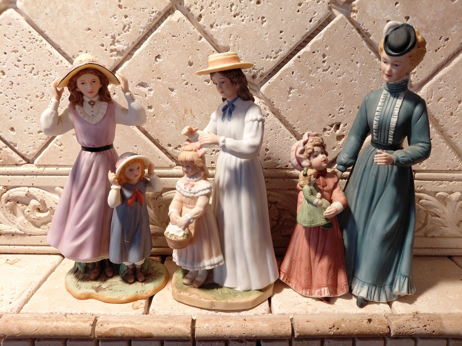 Lot of 3 Porcelain Figurines (1 of 6)