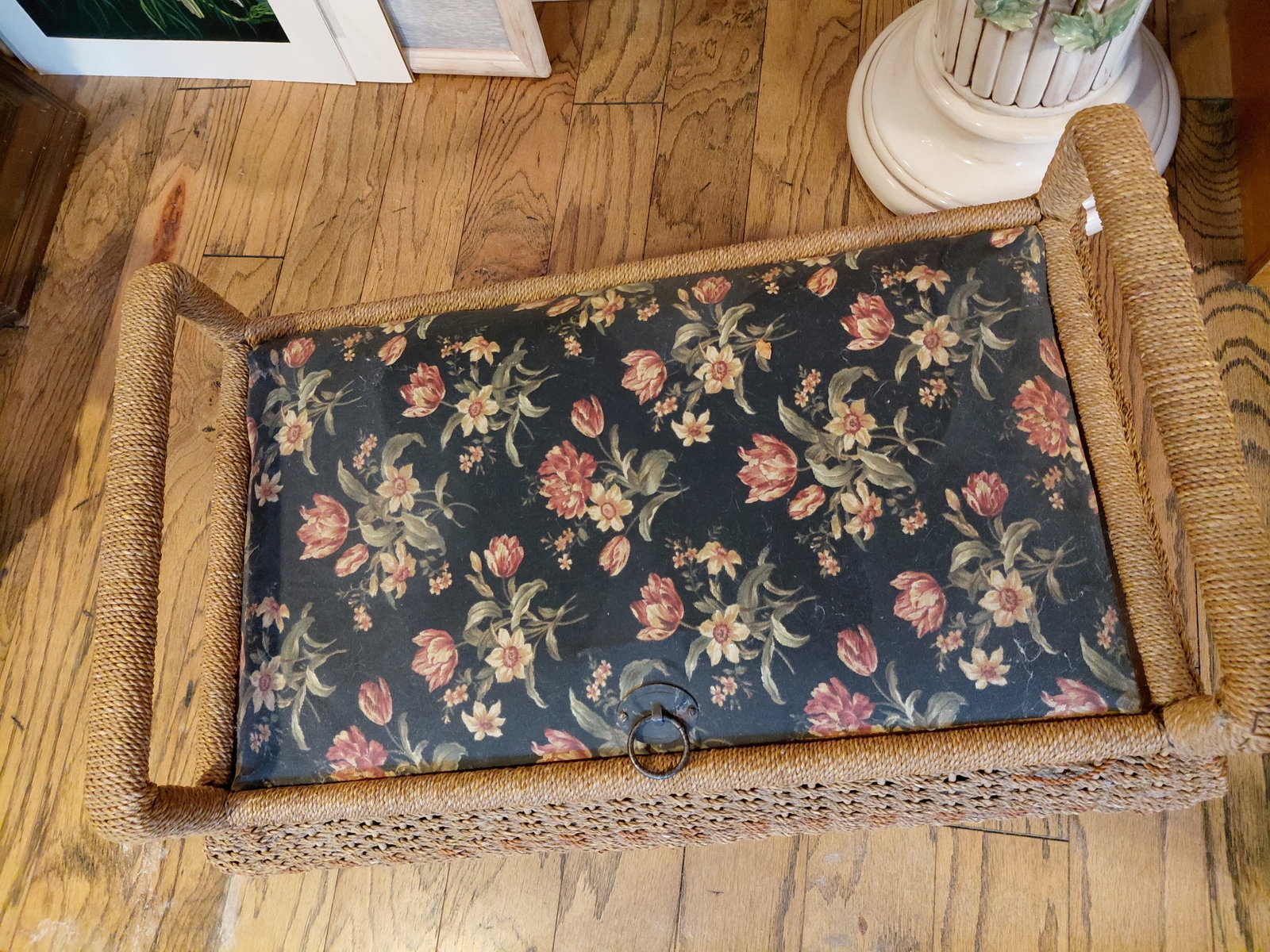 Large Wicker Trunk Bench - 5