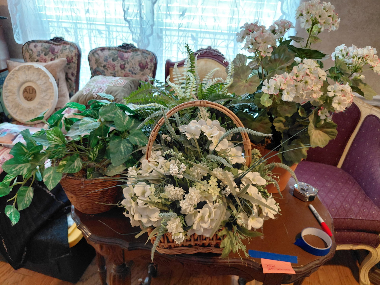 Mixed Floral Lot / Baskets etc (1 of 6)