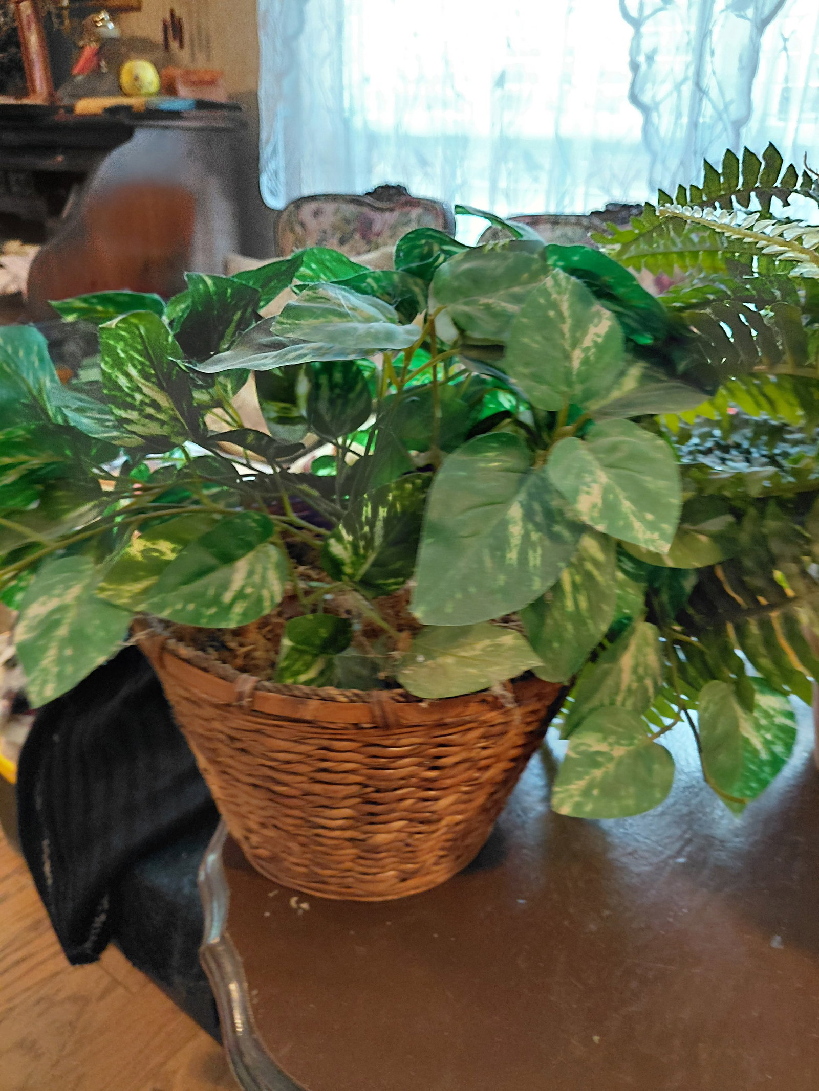 Mixed Floral Lot / Baskets etc - 4