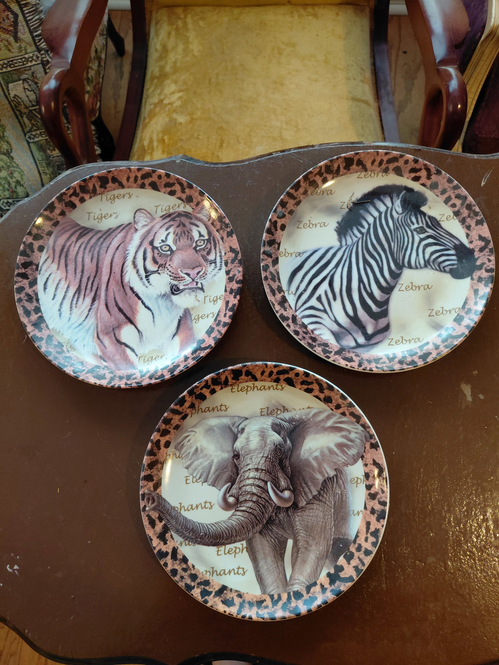 Lot of 3 Jungle Decorative Plates (1 of 5)