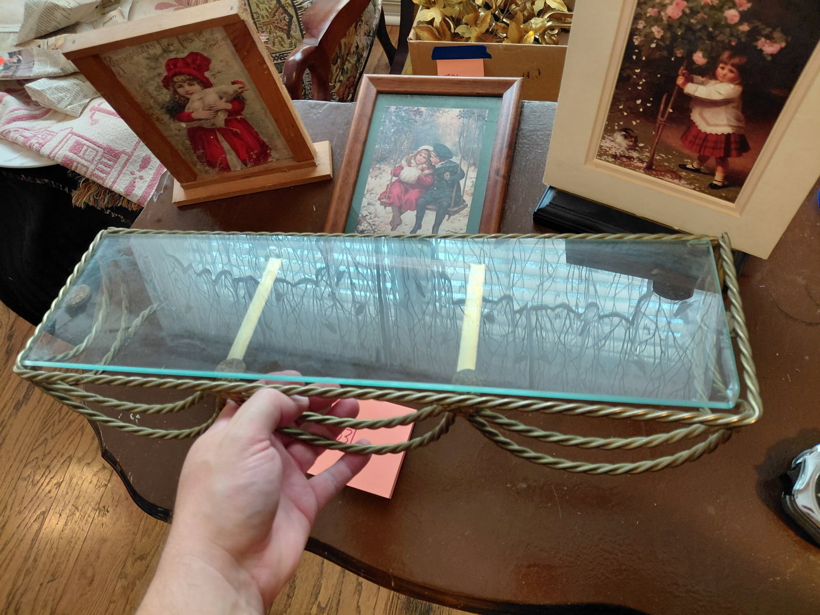 Lot Metal and Glass Wall Shelf, Artwork, Book stand / as seen - 3