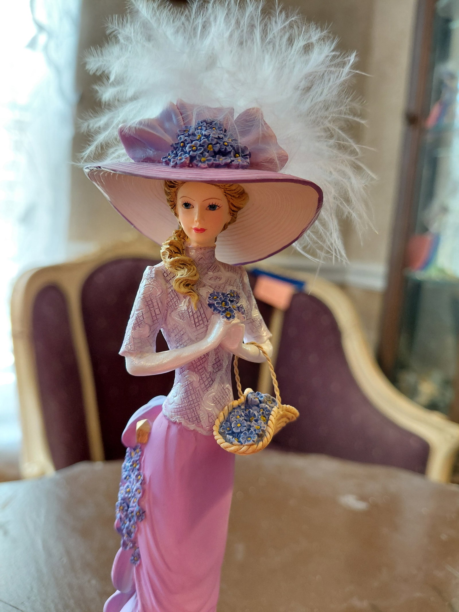 Thomas Kinkade Portraits of Style Figurine / Commitment To Caring - 3
