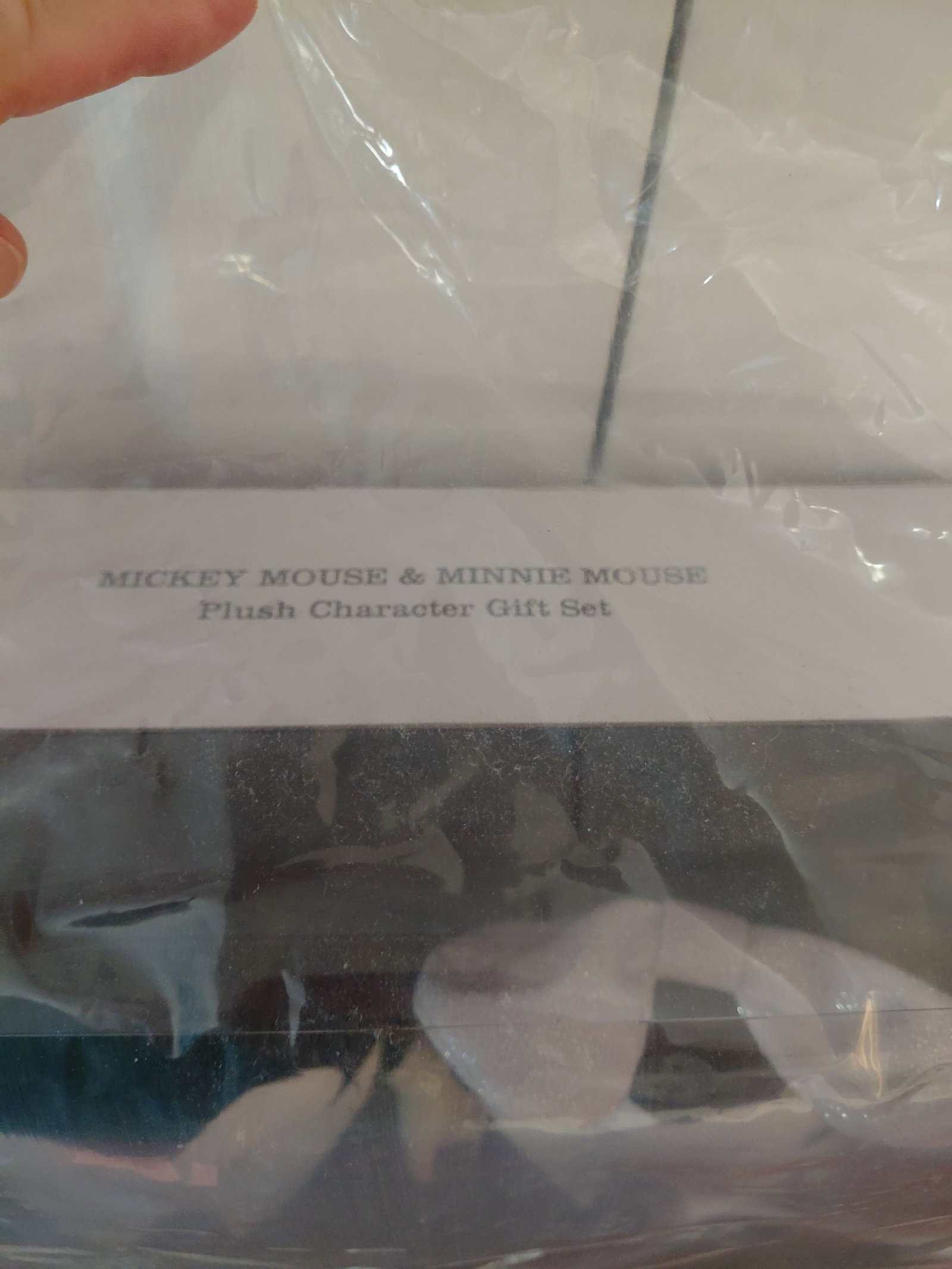 NEW Never Opened Disney Mickey & Minnie Plush Character Gift Set - 5